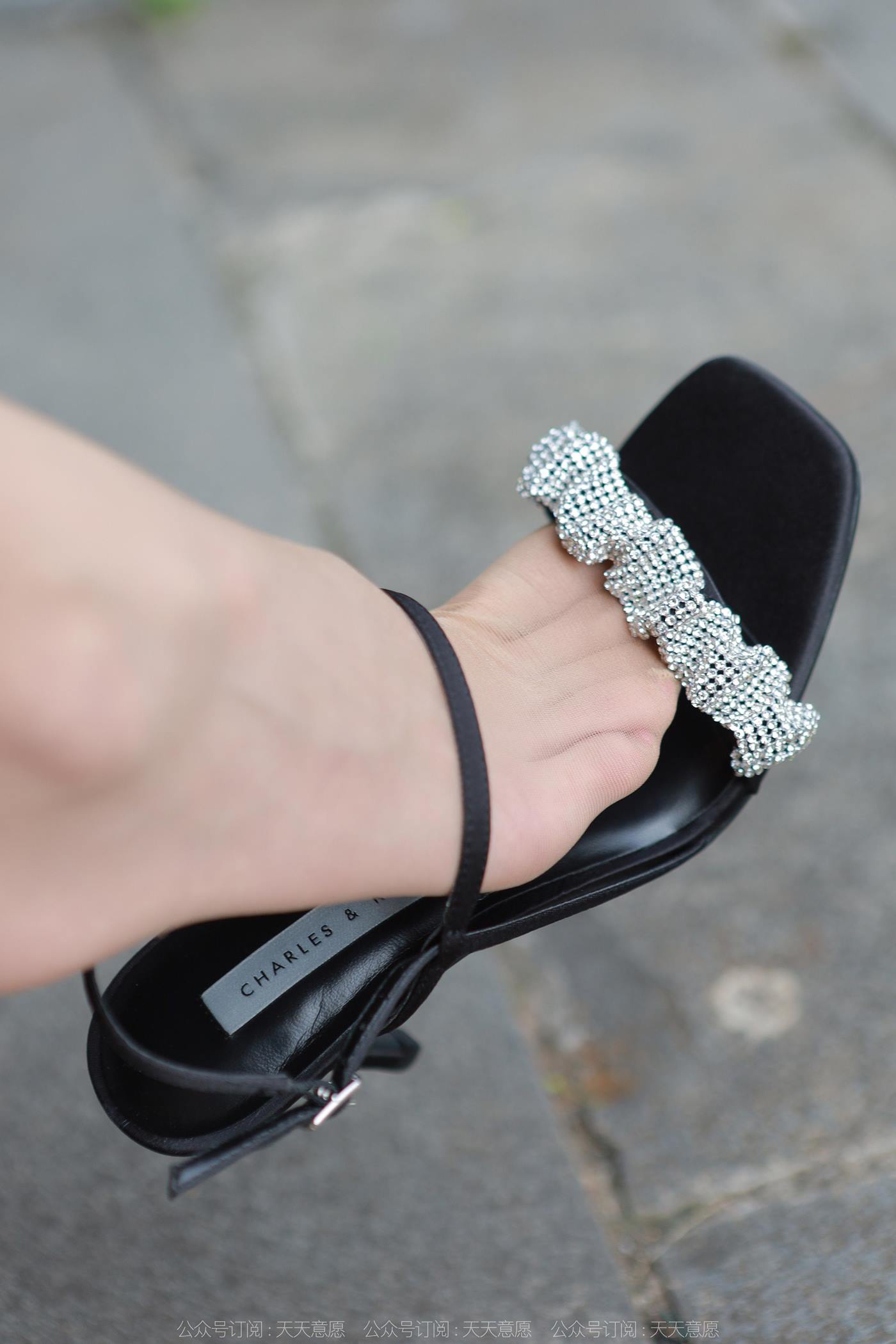 图片[41]-[IESS异思趣向] 2022.11.08 丝享家1262：团团《高叉长腿》[88P] – 速更版-美库