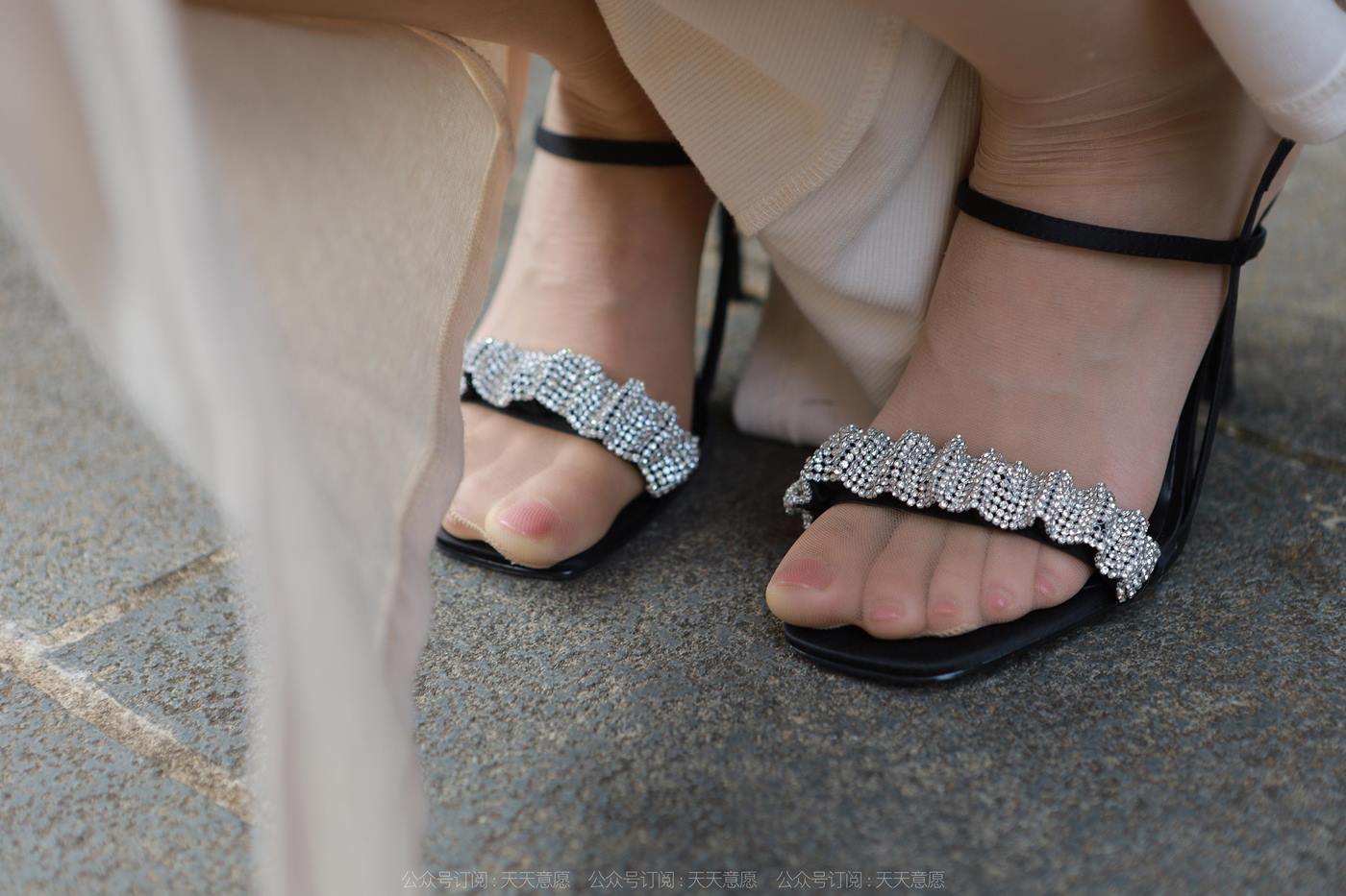 图片[59]-[IESS异思趣向] 2022.11.08 丝享家1262：团团《高叉长腿》[88P] – 速更版-美库