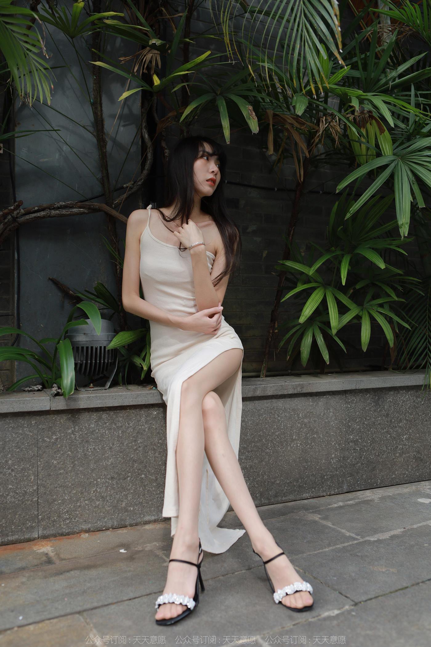 图片[77]-[IESS异思趣向] 2022.11.08 丝享家1262：团团《高叉长腿》[88P] – 速更版-美库