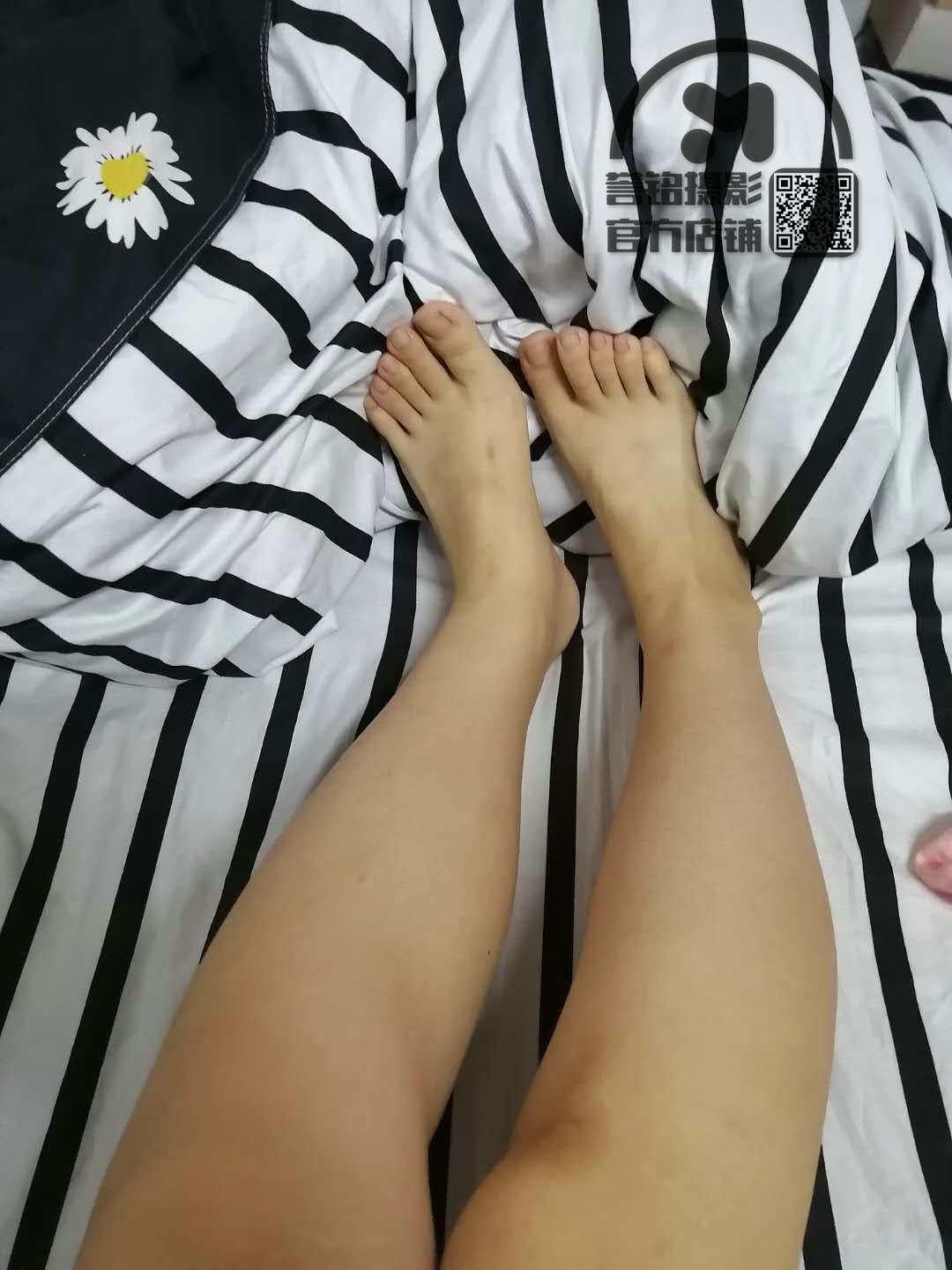 图片[29]-[誉铭传媒]袜足摄影 2020年《10月 幕后作品》[51P] – 速更版-美库