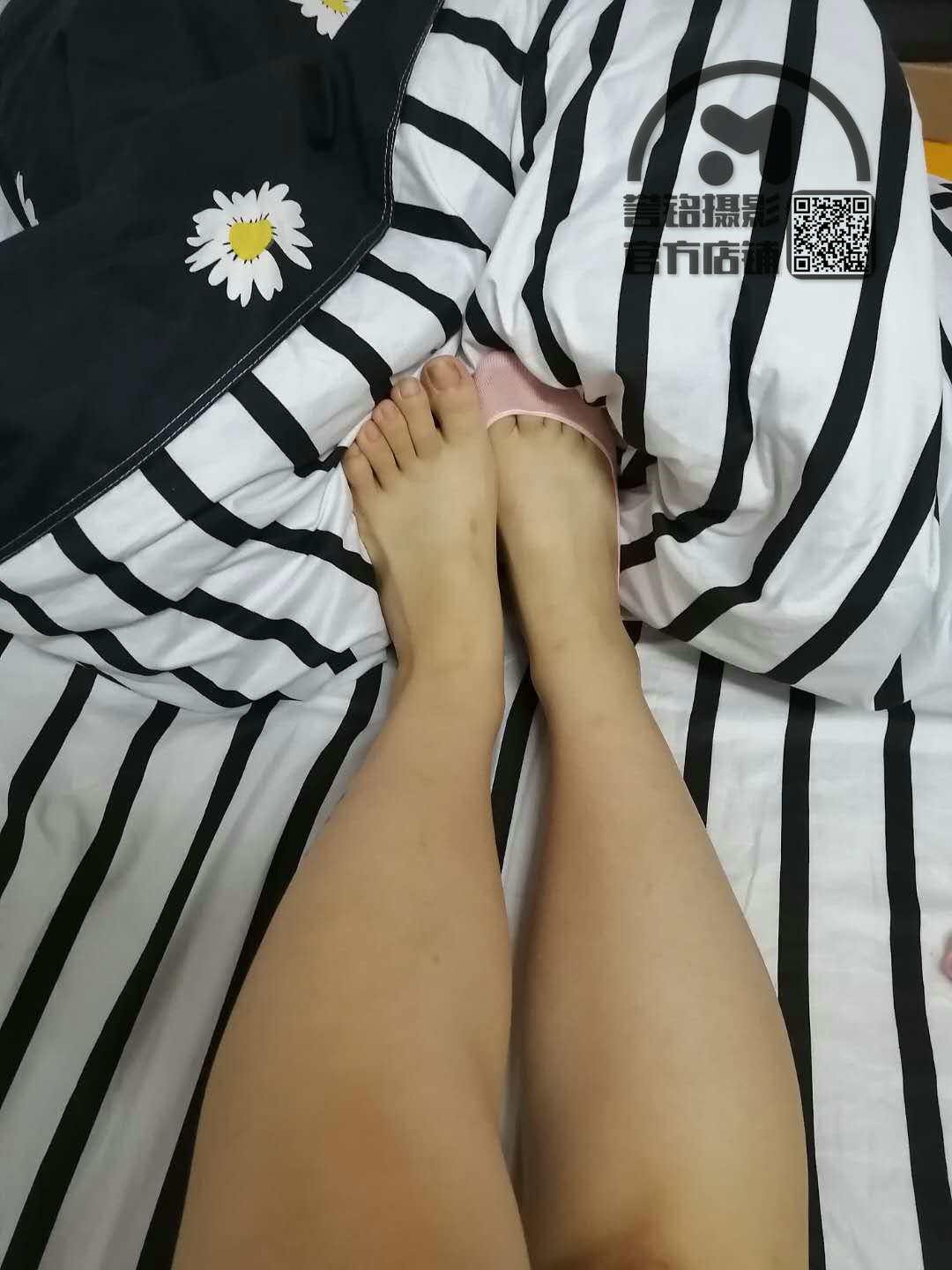 图片[32]-[誉铭传媒]袜足摄影 2020年《10月 幕后作品》[51P] – 速更版-美库