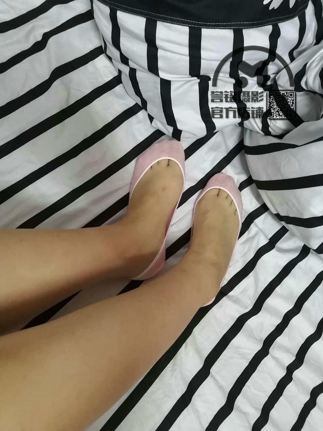 图片[35]-[誉铭传媒]袜足摄影 2020年《10月 幕后作品》[51P] – 速更版-美库