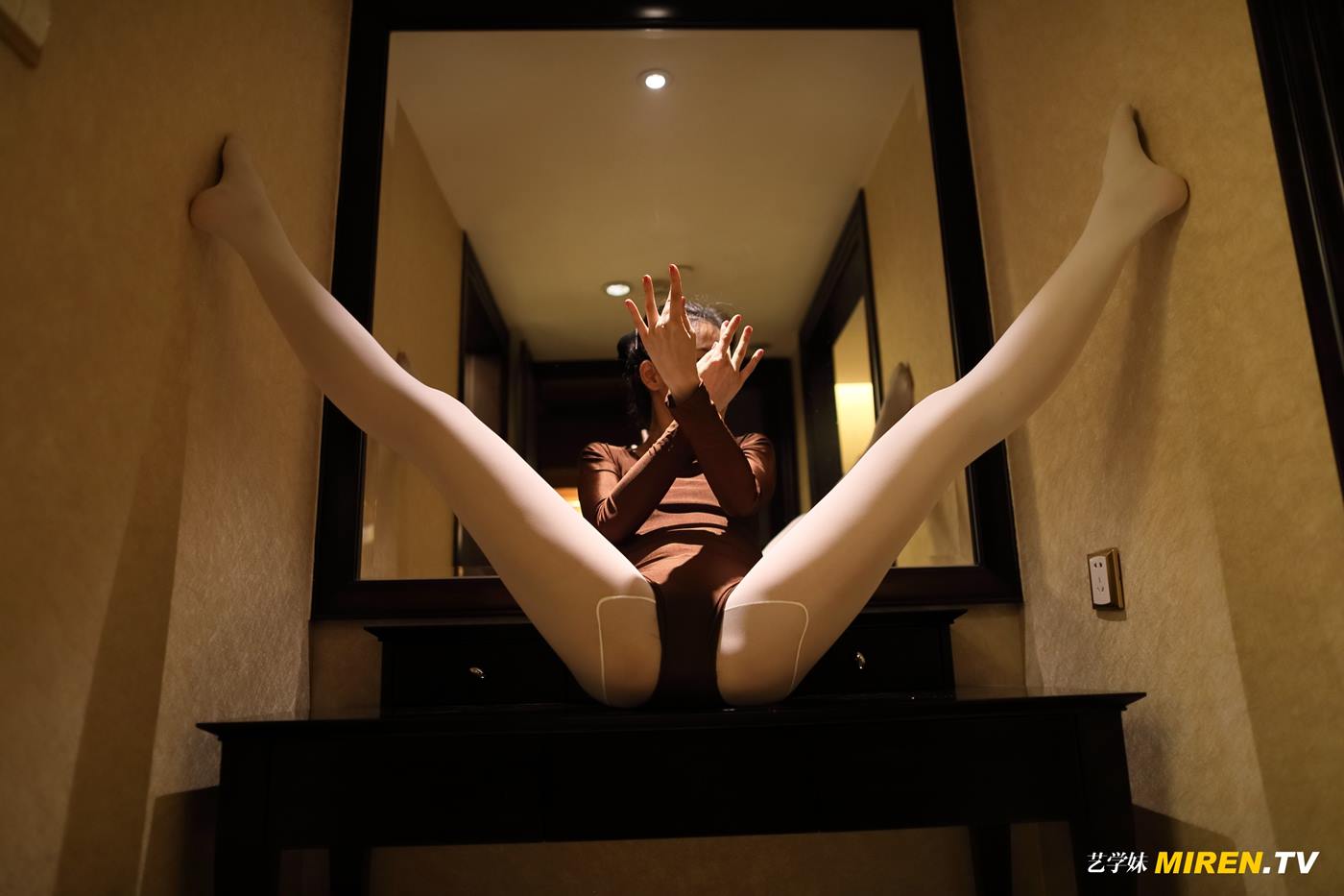 图片[40]-[ROSI艺学妹]2020.02.01 No.064[50+1P] – 速更版-美库