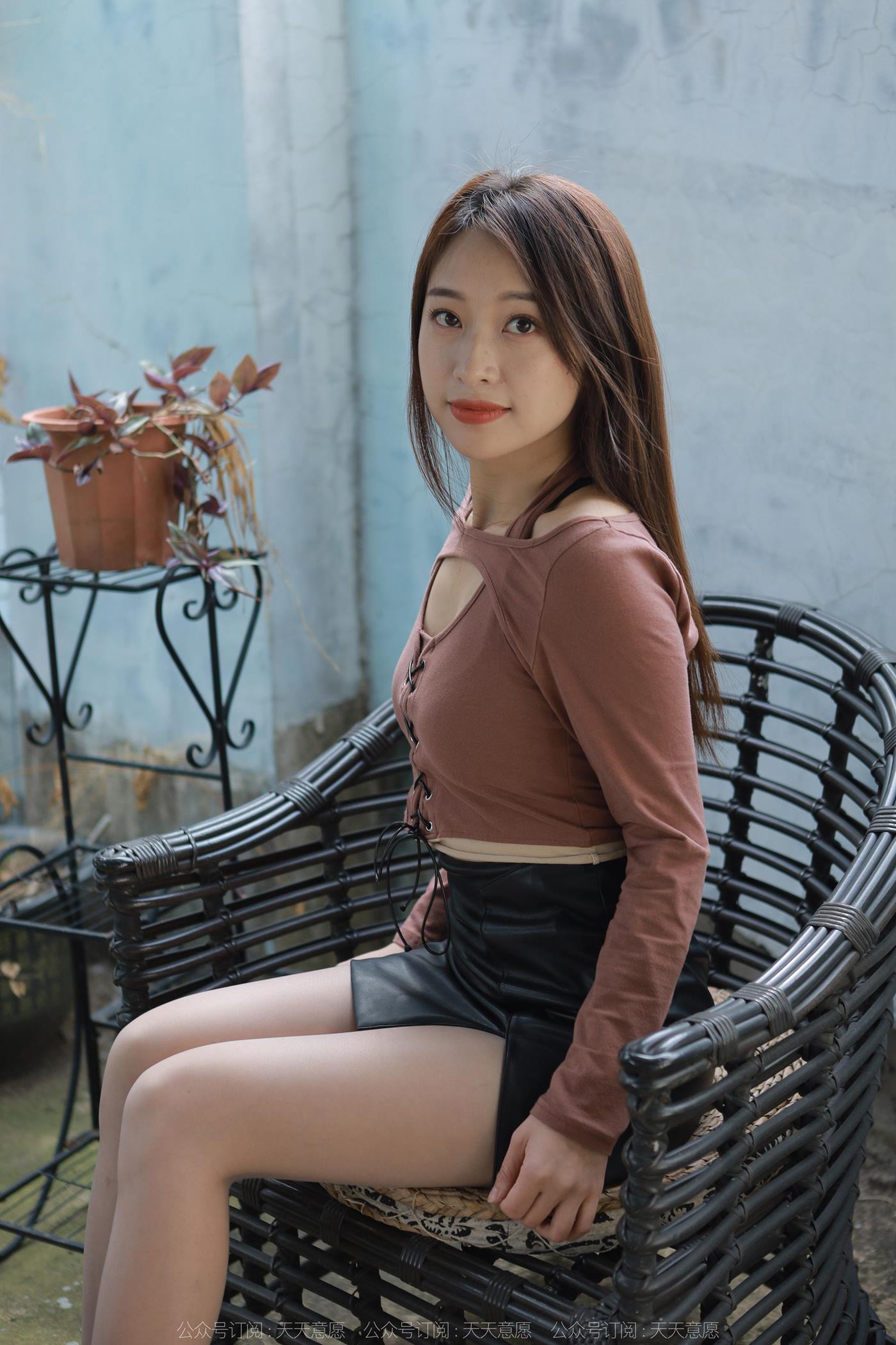 图片[25]-[IESS异思趣向] 2022.11.09 丝享家1263：小婕《树下佳人》[83P] – 速更版-美库