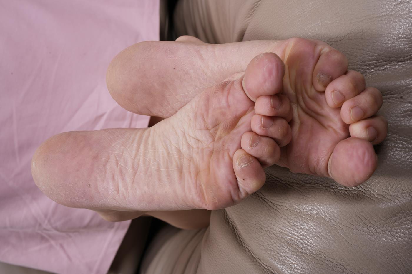 图片[33]-[Sexy Asian Girls Feet]NO.049 xiaodao展示她的性感的39码大脚丫[123P] – 速更版-美库