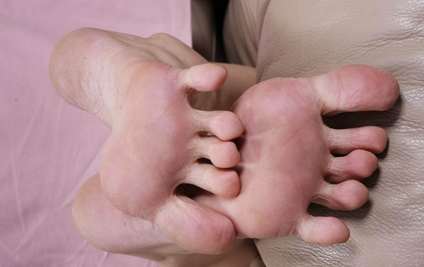 图片[40]-[Sexy Asian Girls Feet]NO.049 xiaodao展示她的性感的39码大脚丫[123P] – 速更版-美库