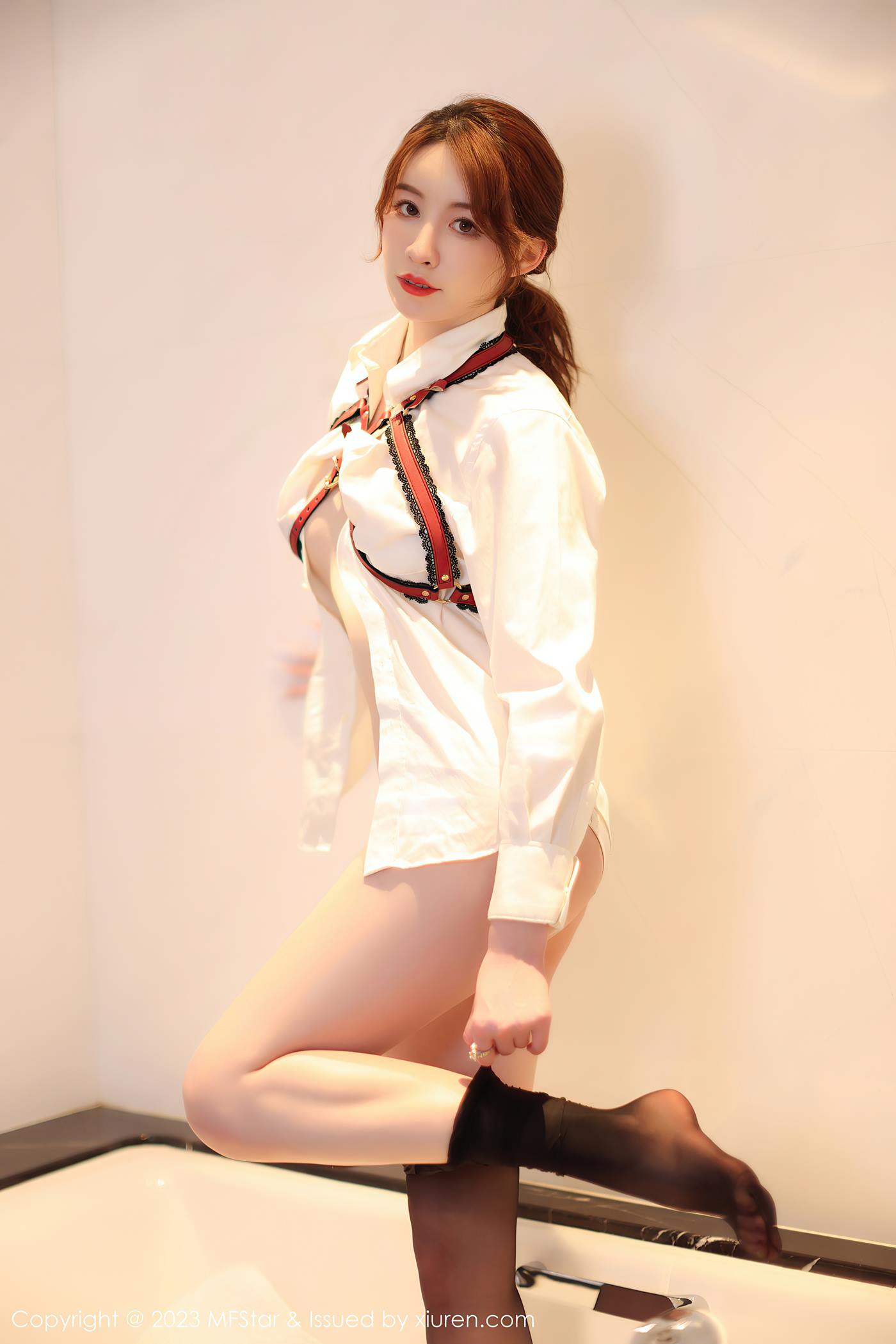 图片[23]-[MFStar模范学院] 2023.05.04 VOL.615 yoo优优 黑丝美臀[39P] – 速更版-美库