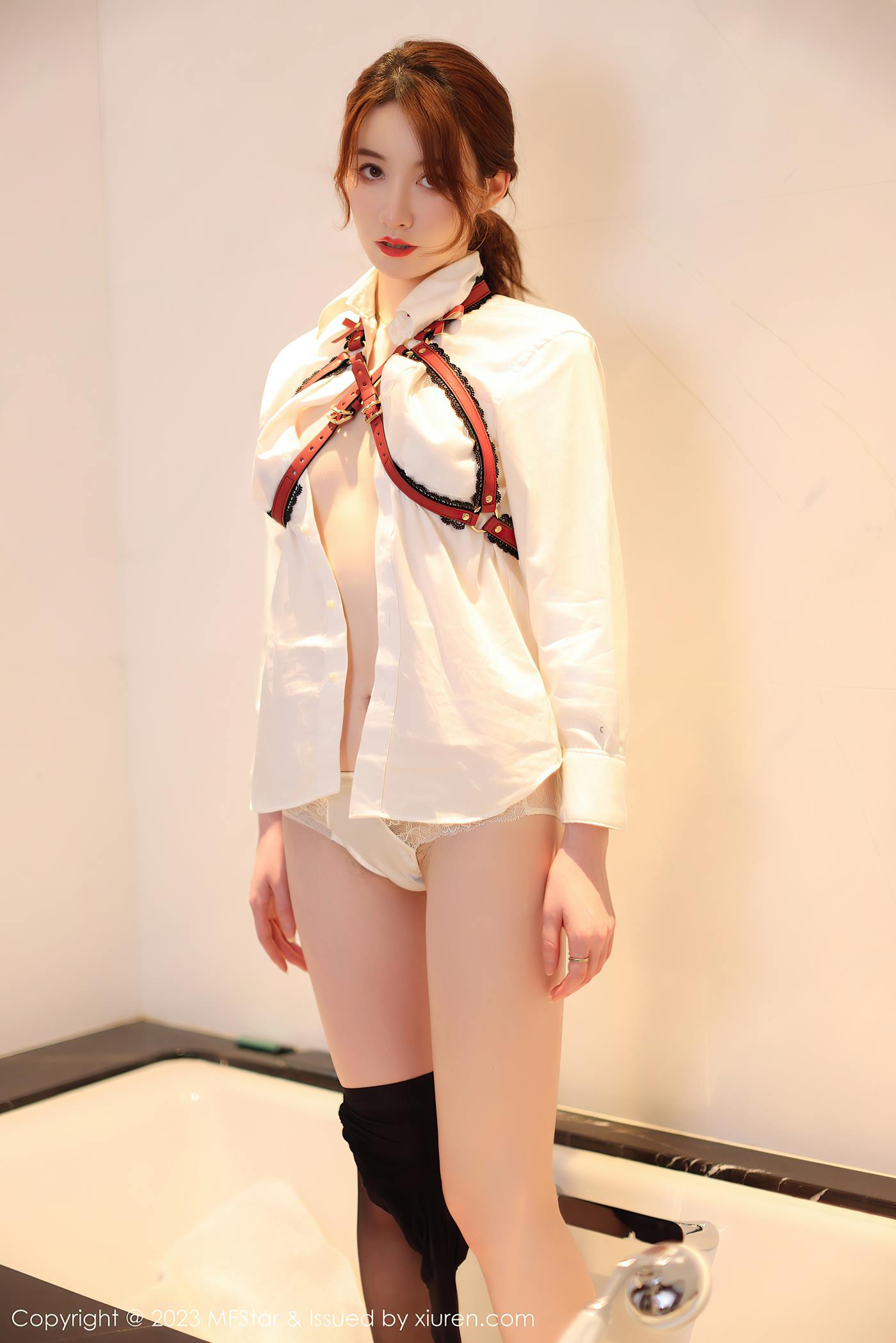 图片[25]-[MFStar模范学院] 2023.05.04 VOL.615 yoo优优 黑丝美臀[39P] – 速更版-美库