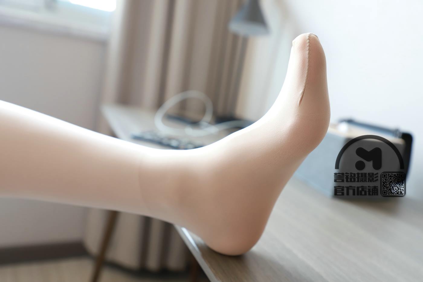 图片[26]-[誉铭传媒]袜足摄影 2020年《11.09 定制作品》[74P] – 速更版-美库