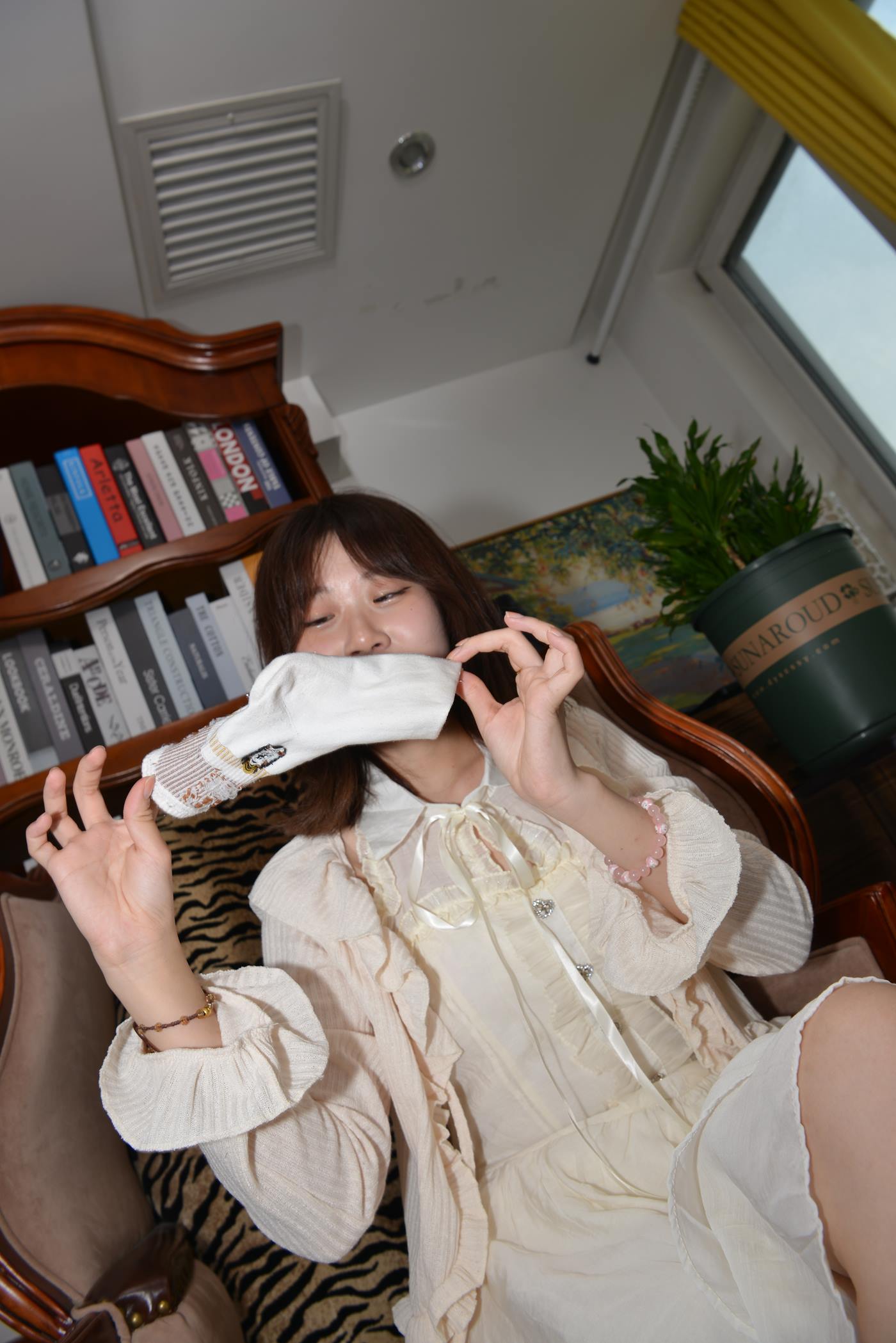 图片[88]-[Sexy Asian Girls Feet]NO.052 可爱的小女生冰凌性感36码小脚丫棉袜[192P] – 速更版-美库