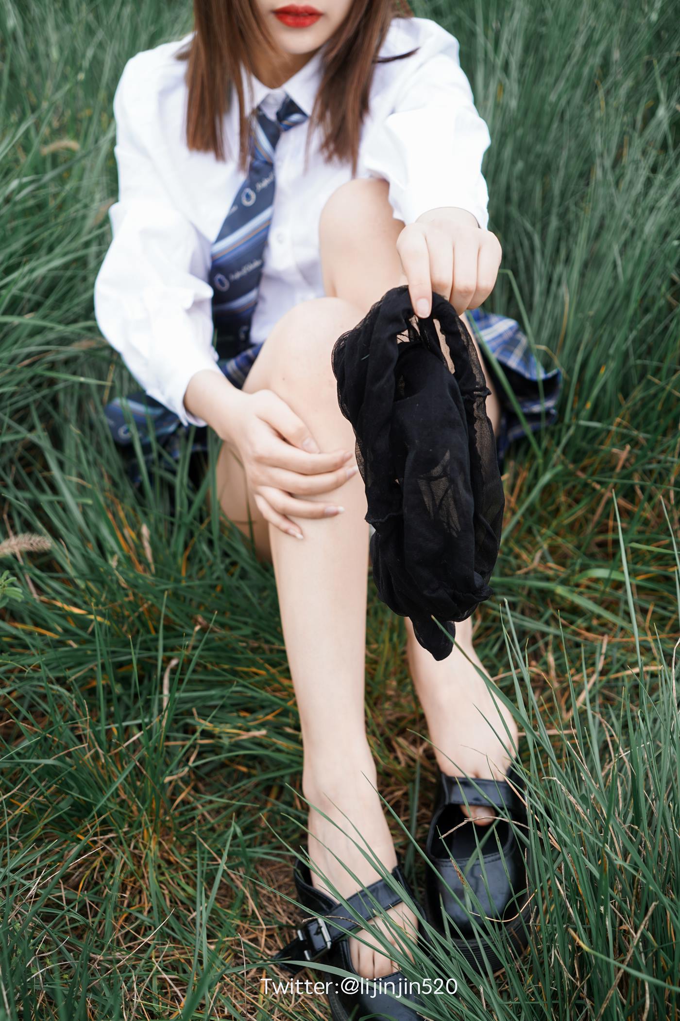 图片[12]-梨瑾瑾  – 户外JK2[14P] – 速更版-美库