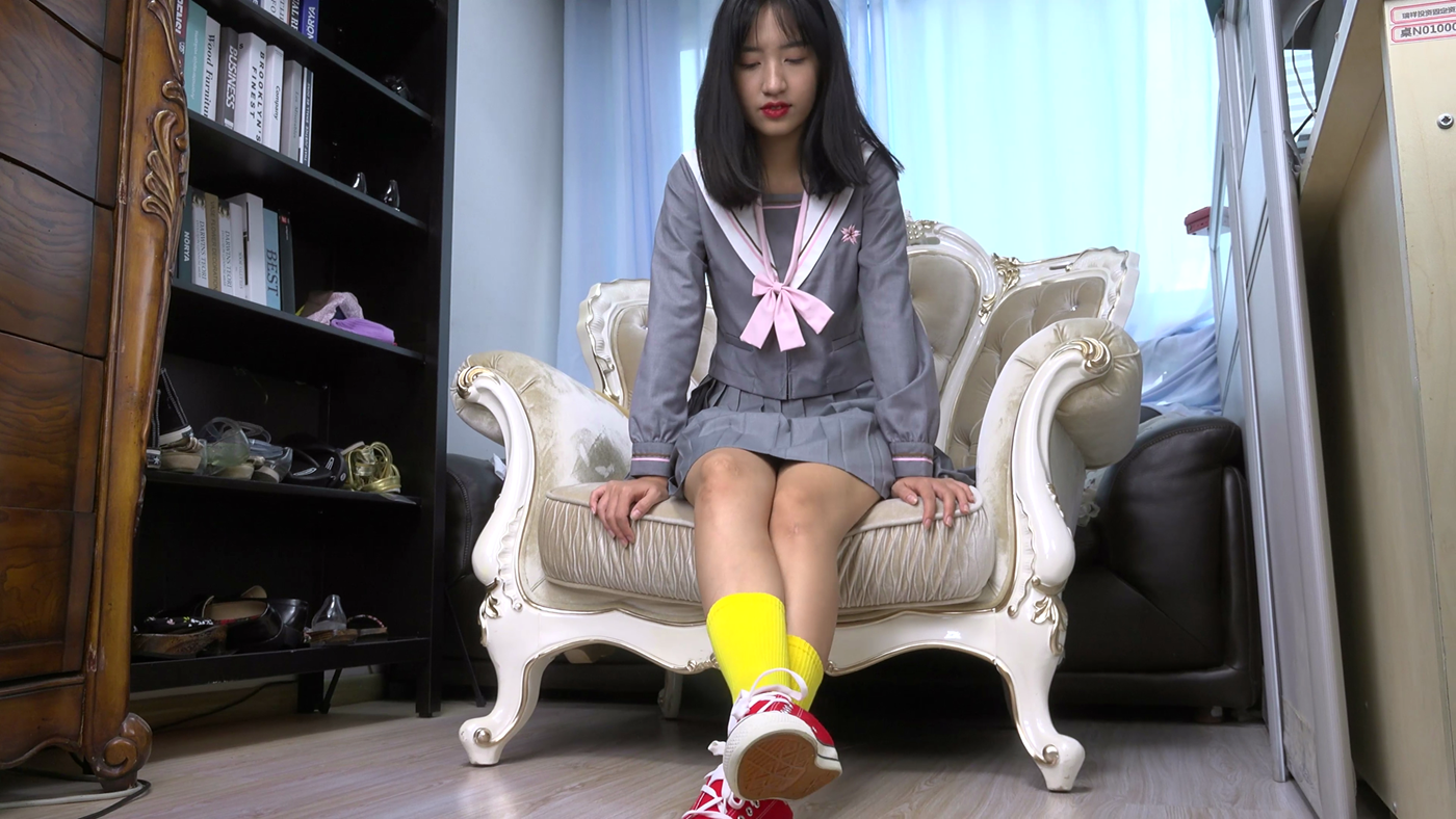 图片[43]-[Sexy Asian Girls Feet]NO.054 雪菲脱掉帆布鞋把脚纹路给你看[227P] – 速更版-美库