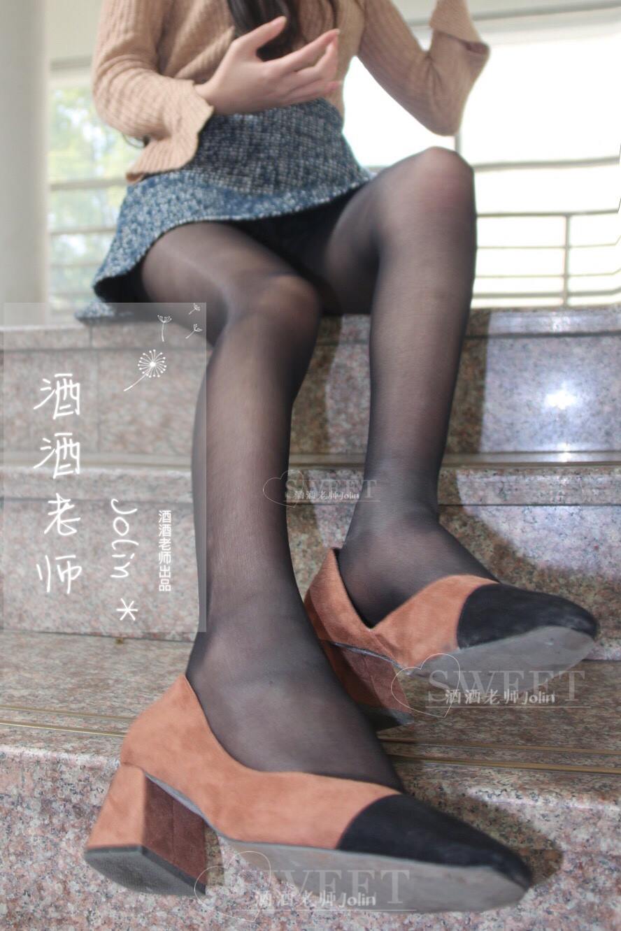 图片[32]-美腿博主@酒酒老师 酒酒老师和教室更配 [59P] – 速更版-美库