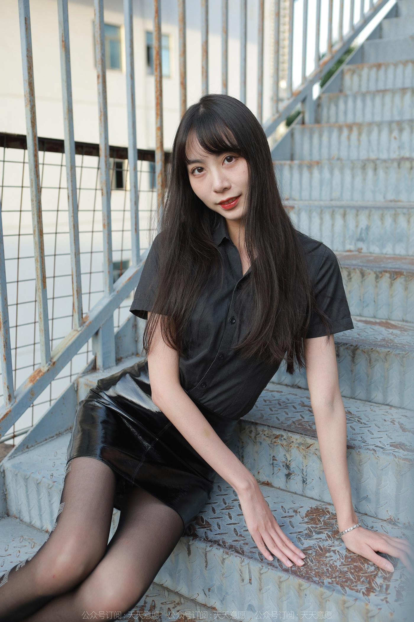 图片[80]-[IESS异思趣向] 2022.11.16 丝享家1270：团团《长腿红高跟》[83P] – 速更版-美库