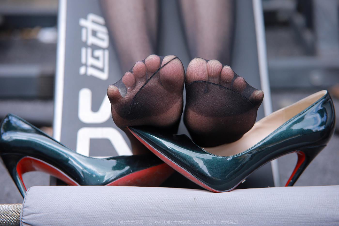 图片[57]-[IESS异思趣向] 2022.11.18 丝享家1272：小六《爱的跟随》[81P] – 速更版-美库