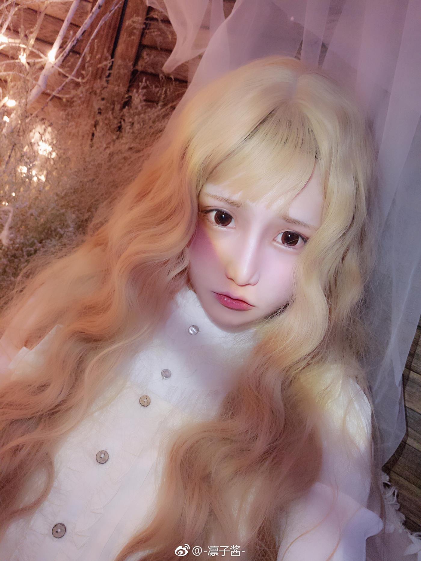 图片[37]-凛子酱  – 微博写真合集 2017WB [57P] – 速更版-美库