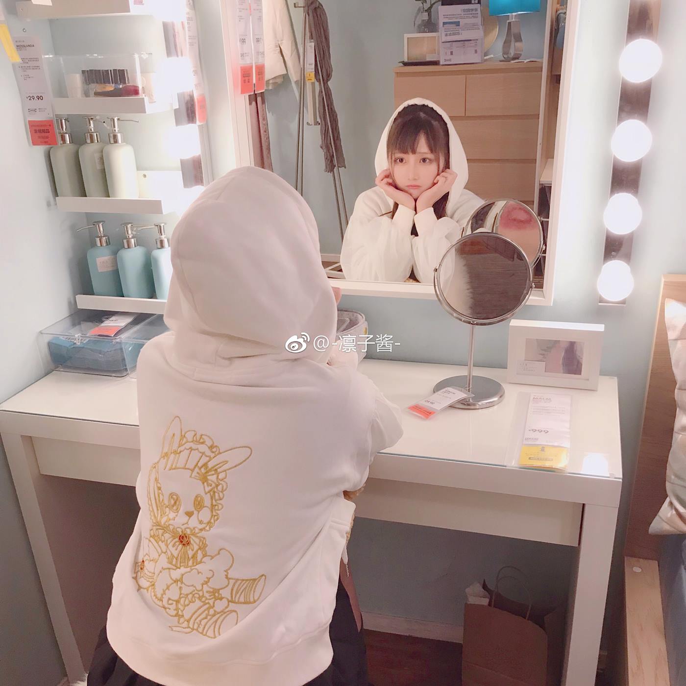 图片[37]-凛子酱  – 微博写真合集 2018WB [78P] – 速更版-美库