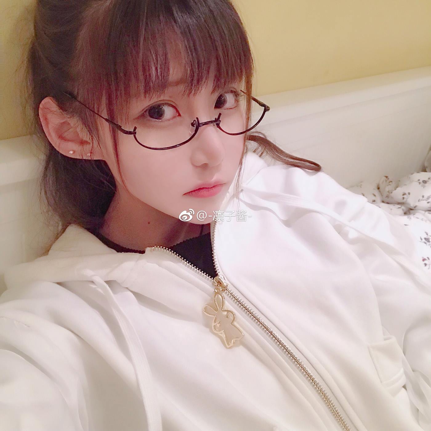 图片[38]-凛子酱  – 微博写真合集 2018WB [78P] – 速更版-美库