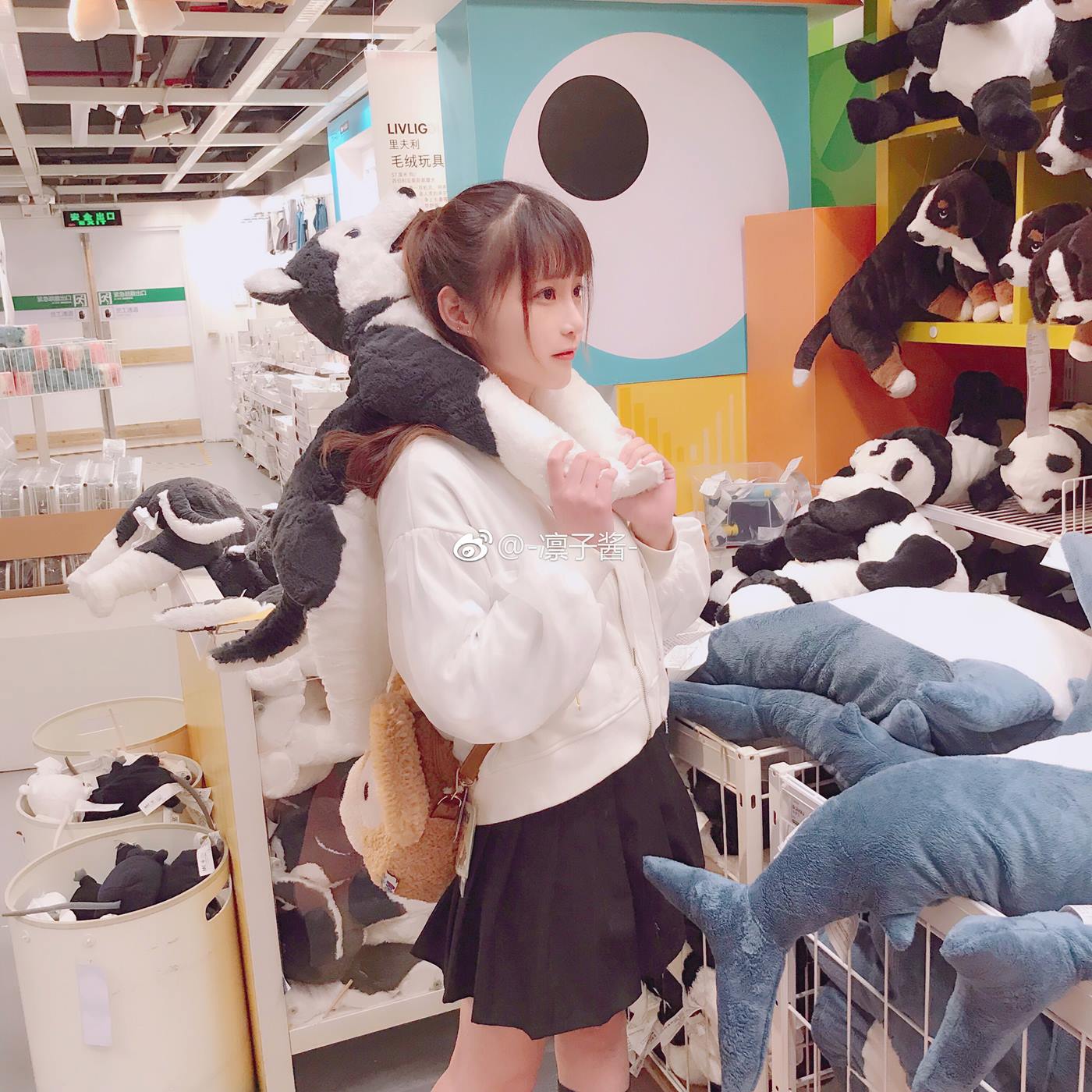 图片[40]-凛子酱  – 微博写真合集 2018WB [78P] – 速更版-美库