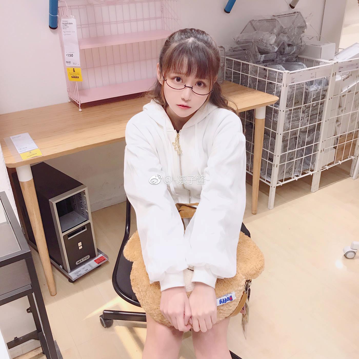 图片[41]-凛子酱  – 微博写真合集 2018WB [78P] – 速更版-美库