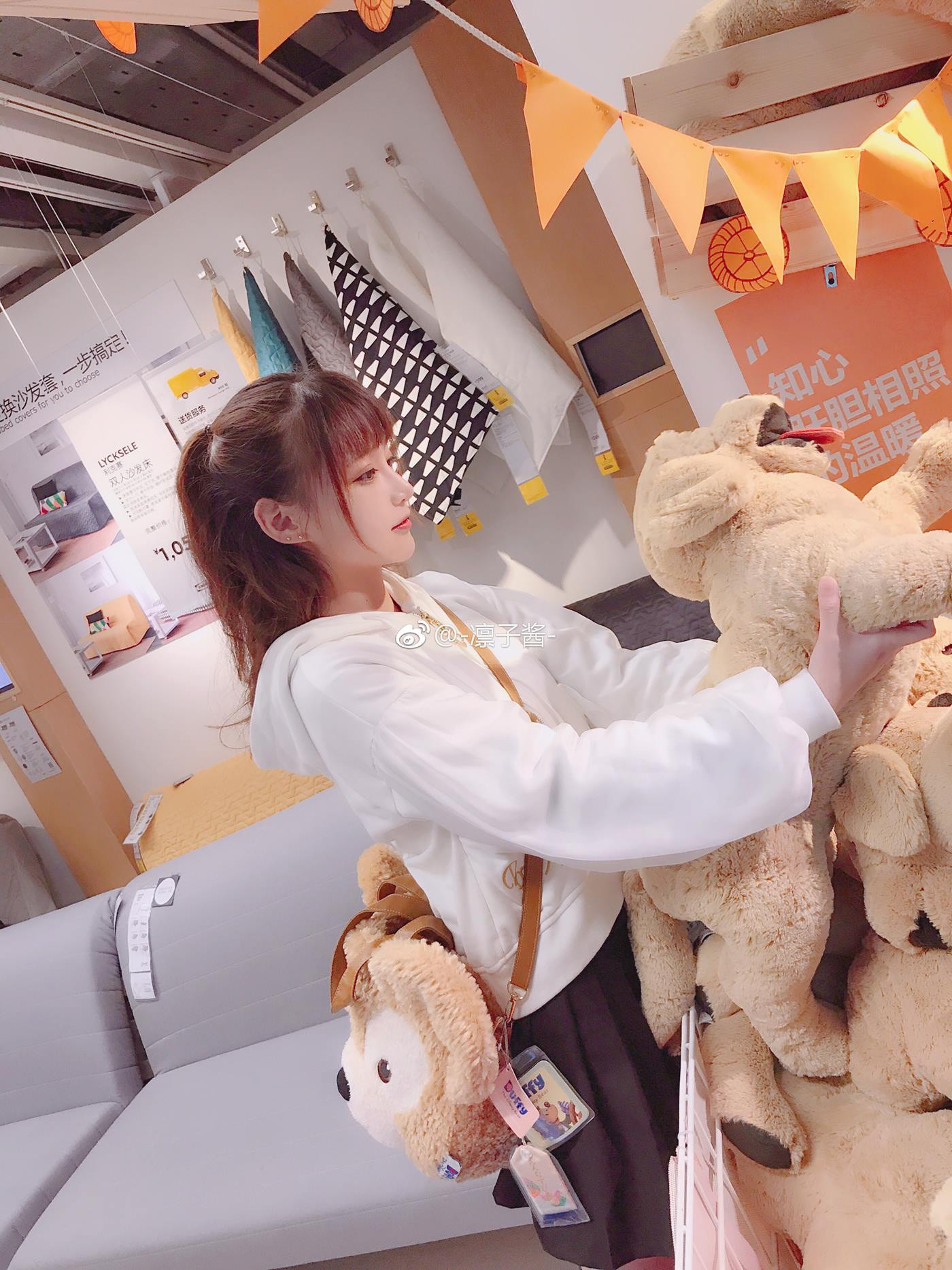 图片[43]-凛子酱  – 微博写真合集 2018WB [78P] – 速更版-美库