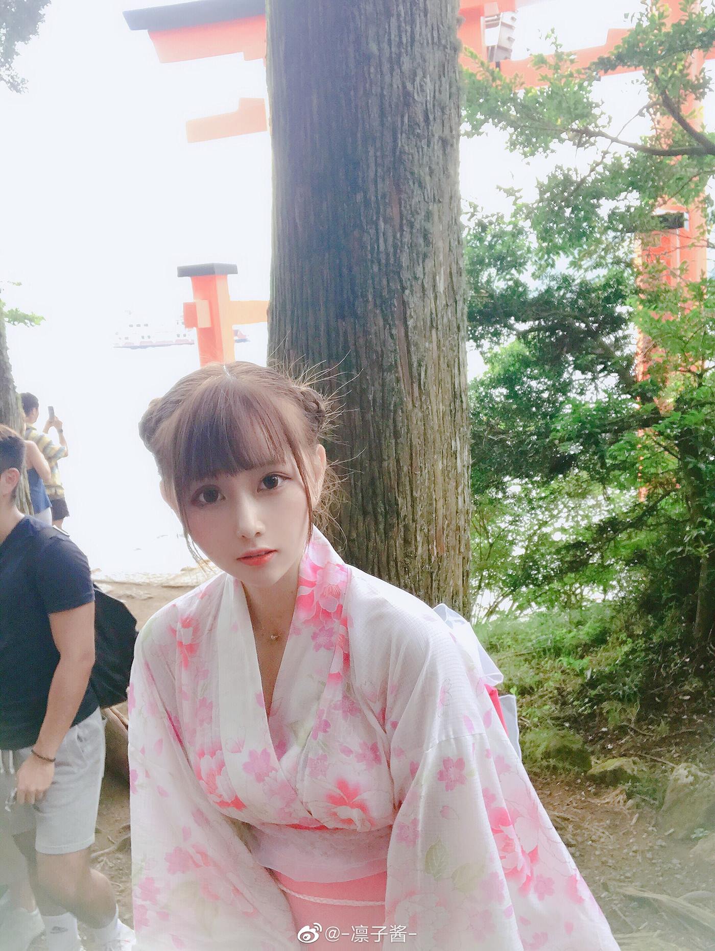 图片[49]-凛子酱  – 微博写真合集 2019WB [119P] – 速更版-美库