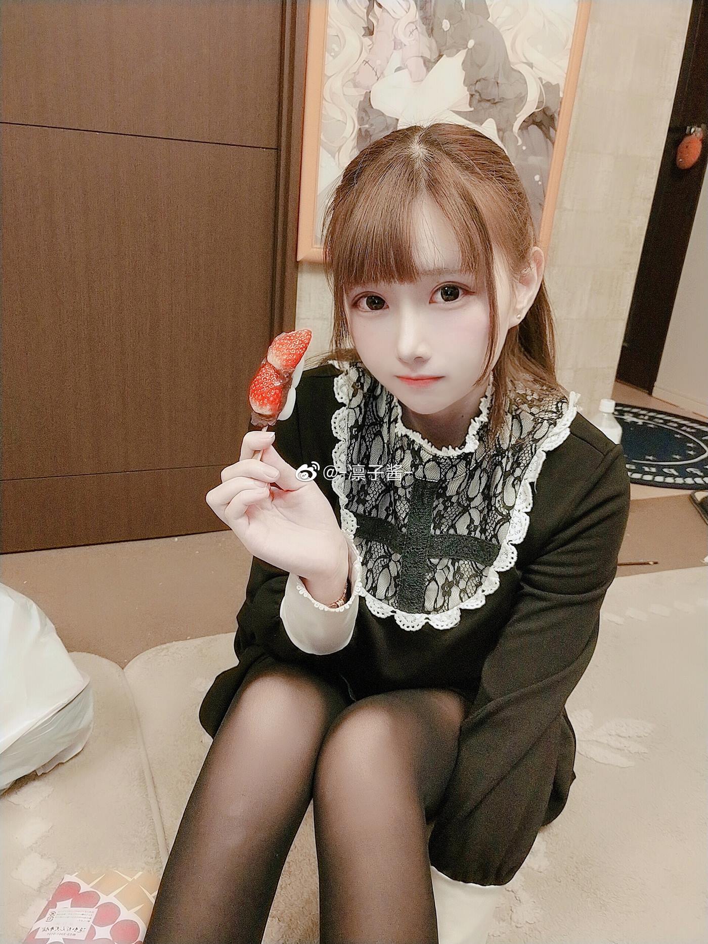 图片[66]-凛子酱  – 微博写真合集 2019WB [119P] – 速更版-美库