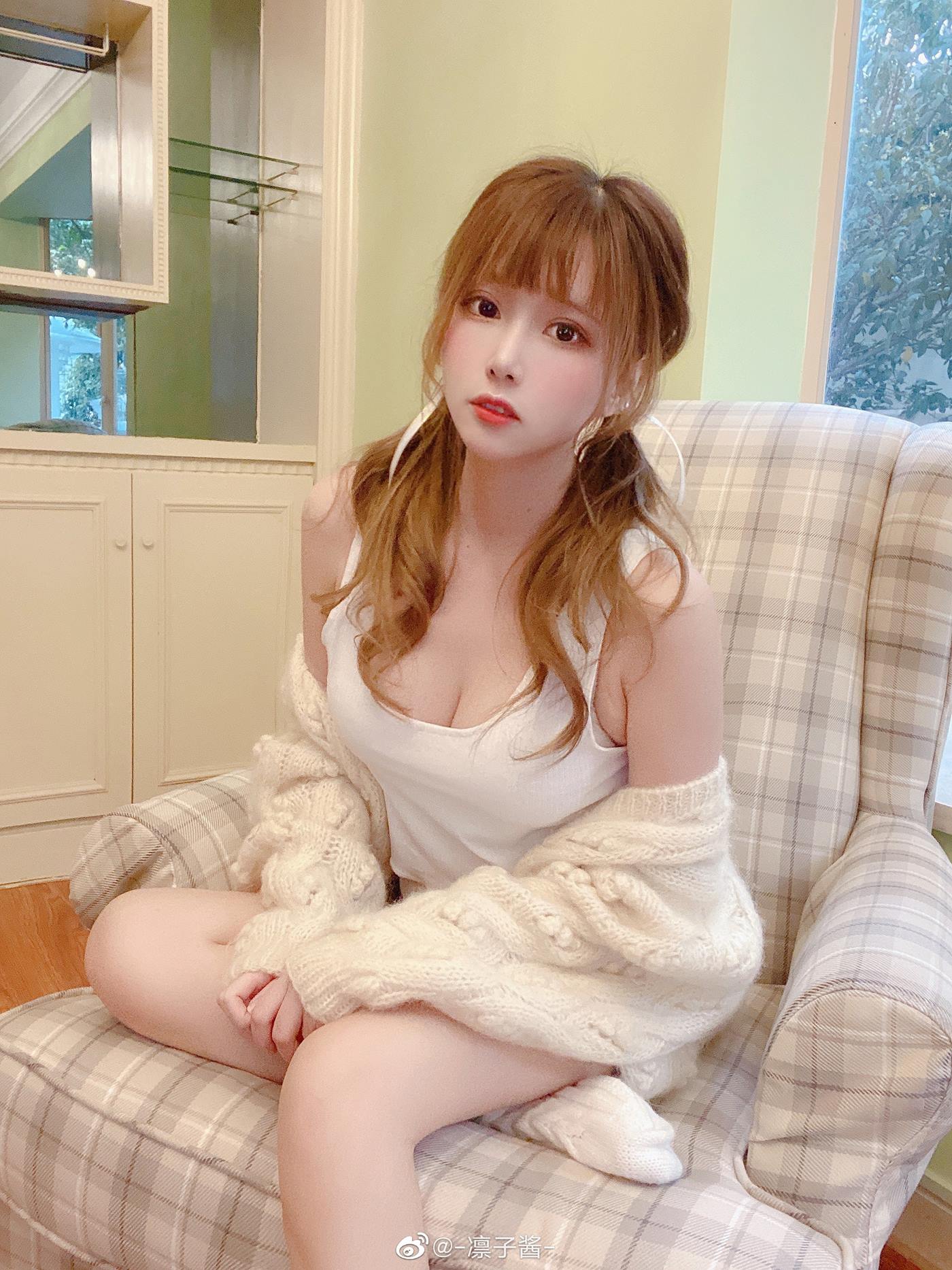 图片[40]-凛子酱  – 微博写真合集 2020WB [286P] – 速更版-美库