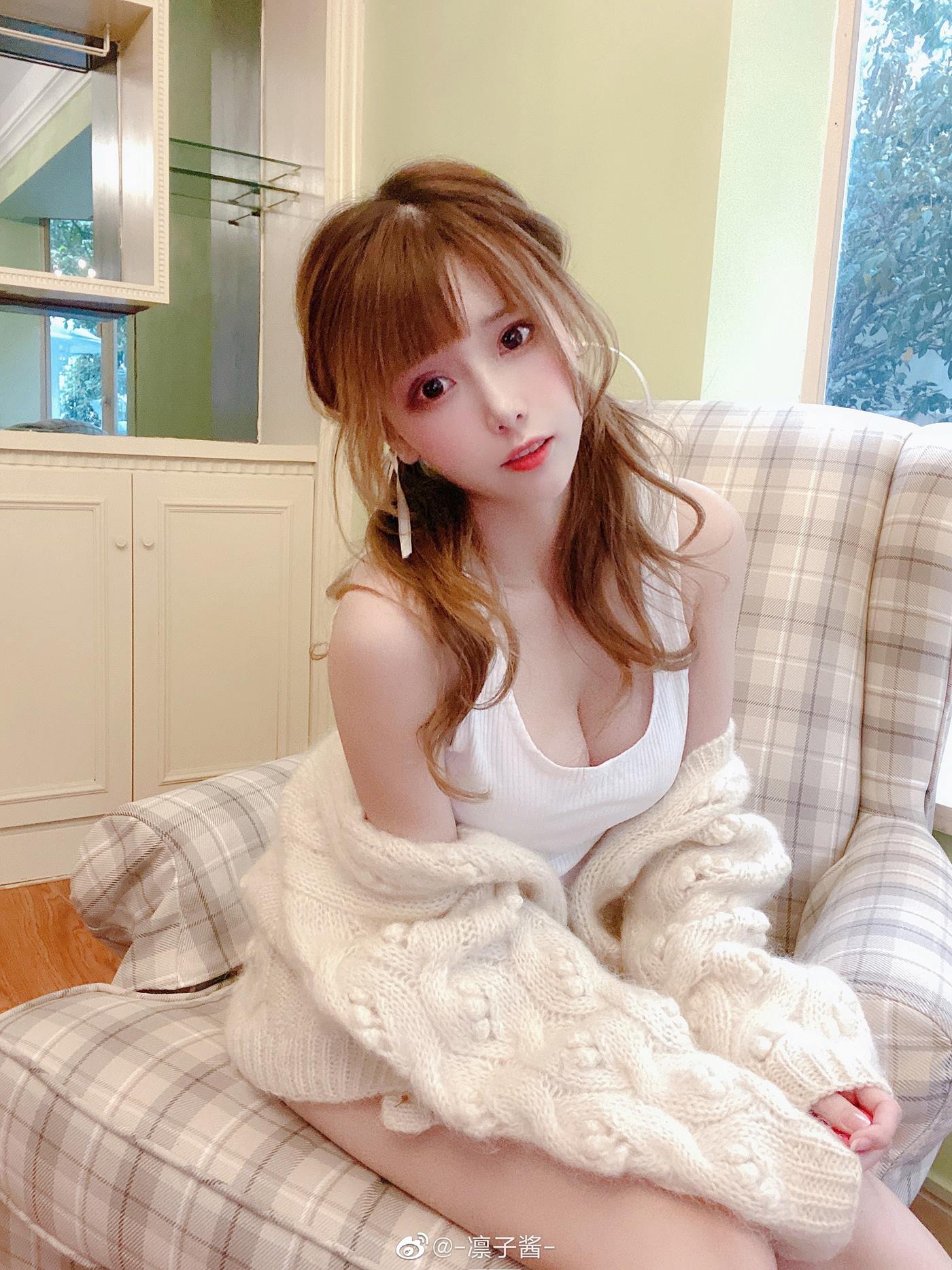 图片[43]-凛子酱  – 微博写真合集 2020WB [286P] – 速更版-美库