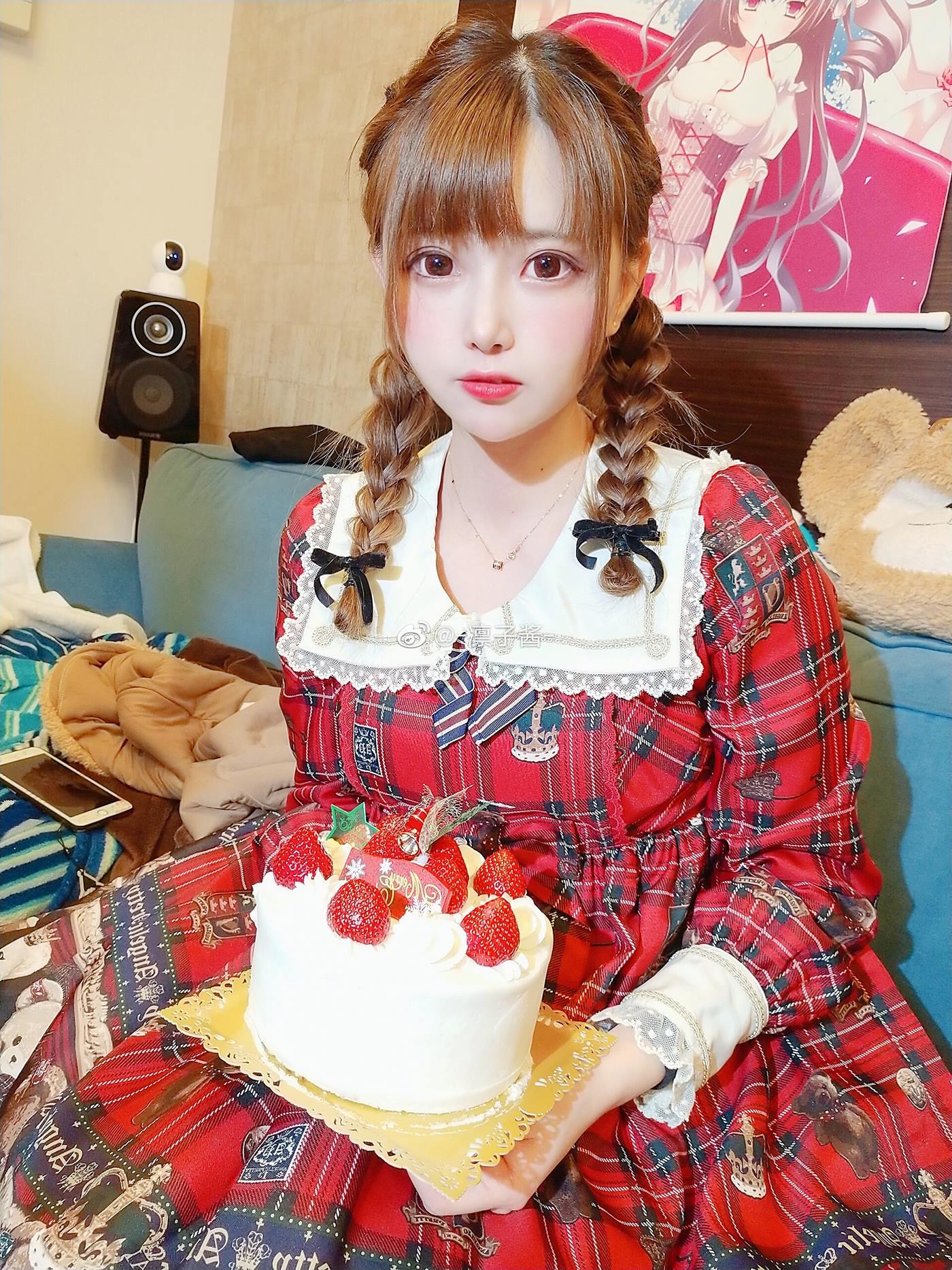 图片[61]-凛子酱  – 微博写真合集 2020WB [286P] – 速更版-美库