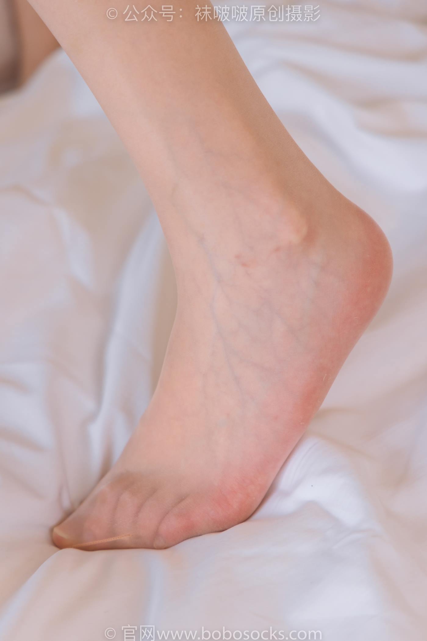 图片[135]-[BoBoSocks袜啵啵]NO.230 小甜豆-两双高跟鞋、板鞋、油亮肉丝、油亮白丝[150P] – 速更版-美库