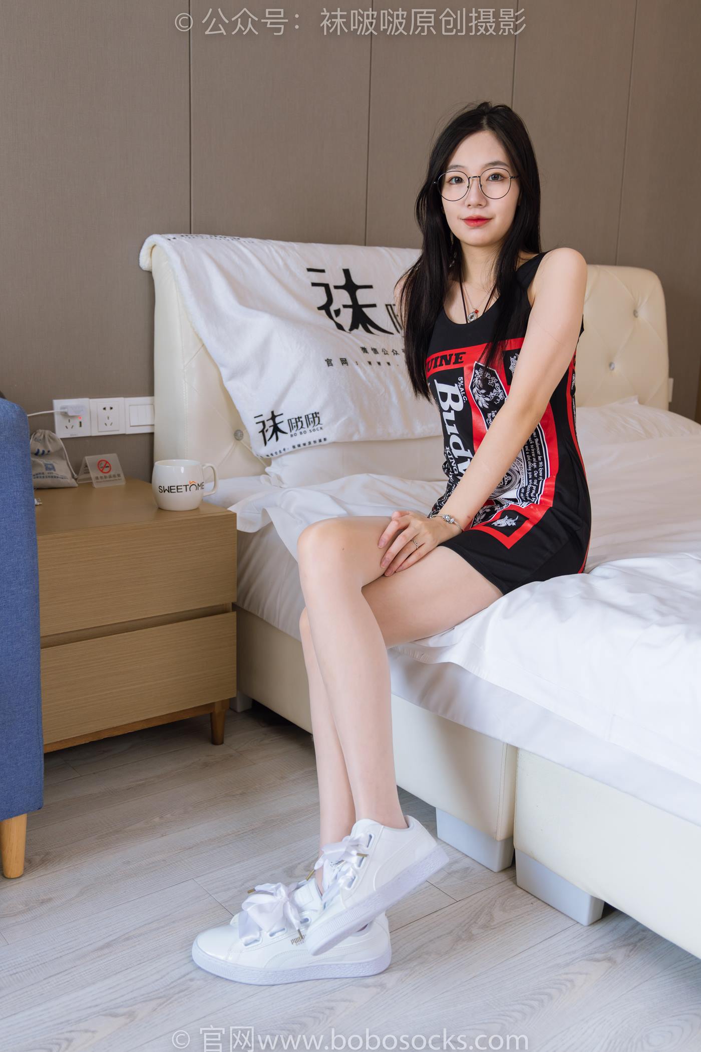 图片[142]-[BoBoSocks袜啵啵]NO.230 小甜豆-两双高跟鞋、板鞋、油亮肉丝、油亮白丝[150P] – 速更版-美库