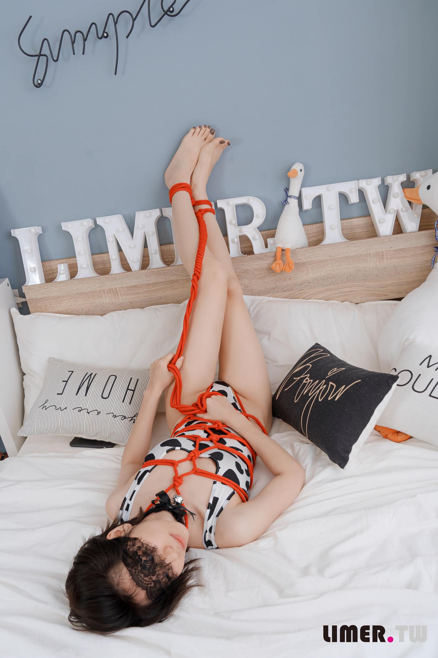 图片[35]-Limerence No.084 Michii 小乳牛翘班被抓包惨遭五花大绑 [59P] – 速更版-美库