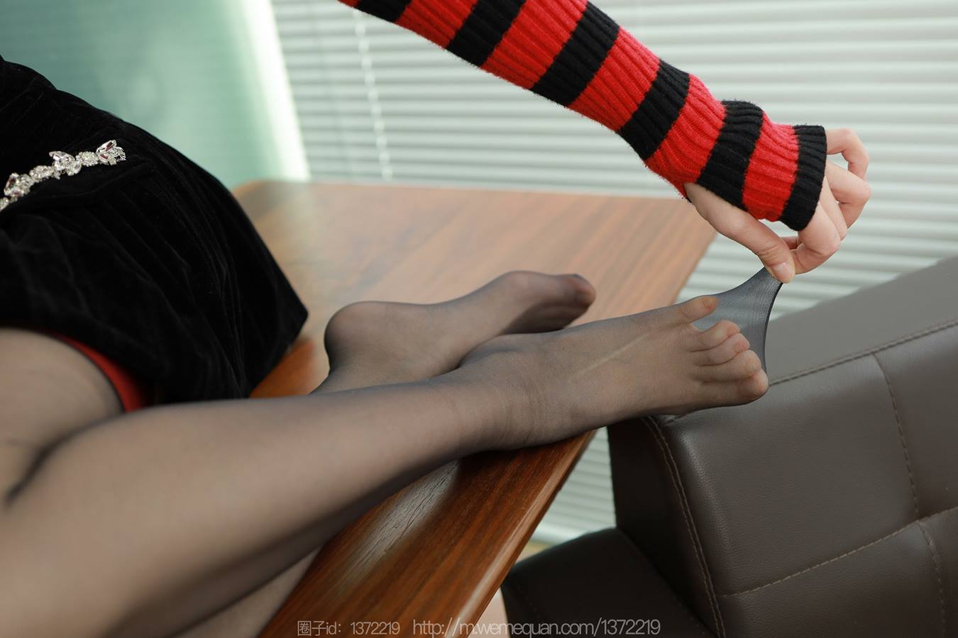 图片[58]-[IESS异思趣向] 耽丝 230122小婕 [86P] – 速更版-美库