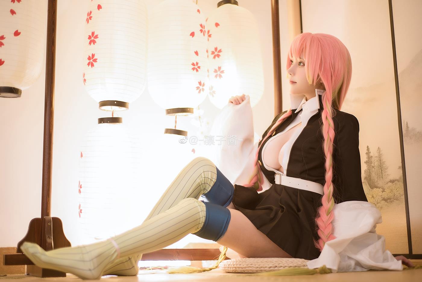 图片[26]-凛子酱  – 微博正片写真合集 2019ZP [302P] – 速更版-美库