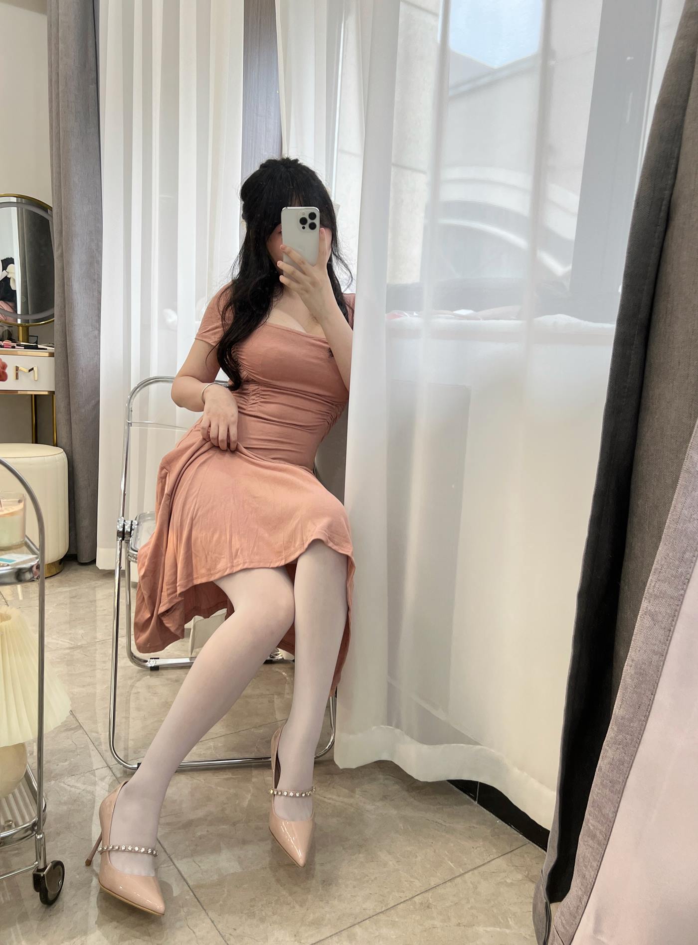 图片[13]-蜜桃少女是依酱呀  – 人妻[16P] – 速更版-美库