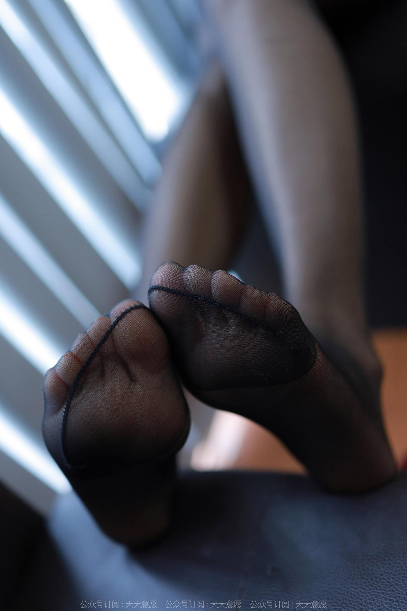 图片[52]-[IESS异思趣向] 2022.11.23 丝享家1277：婉萍《包臀皮裙》[88P] – 速更版-美库