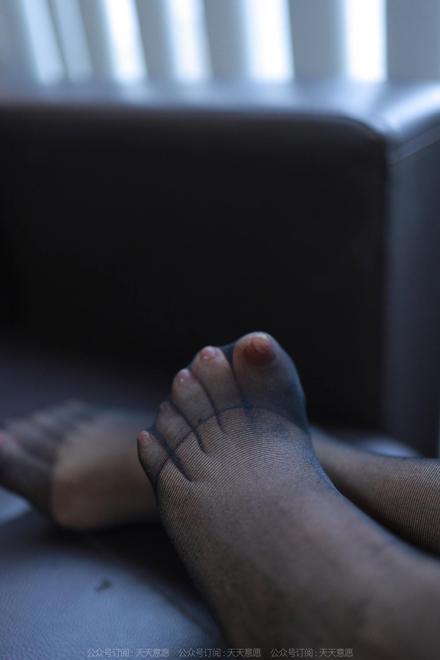 图片[61]-[IESS异思趣向] 2022.11.23 丝享家1277：婉萍《包臀皮裙》[88P] – 速更版-美库