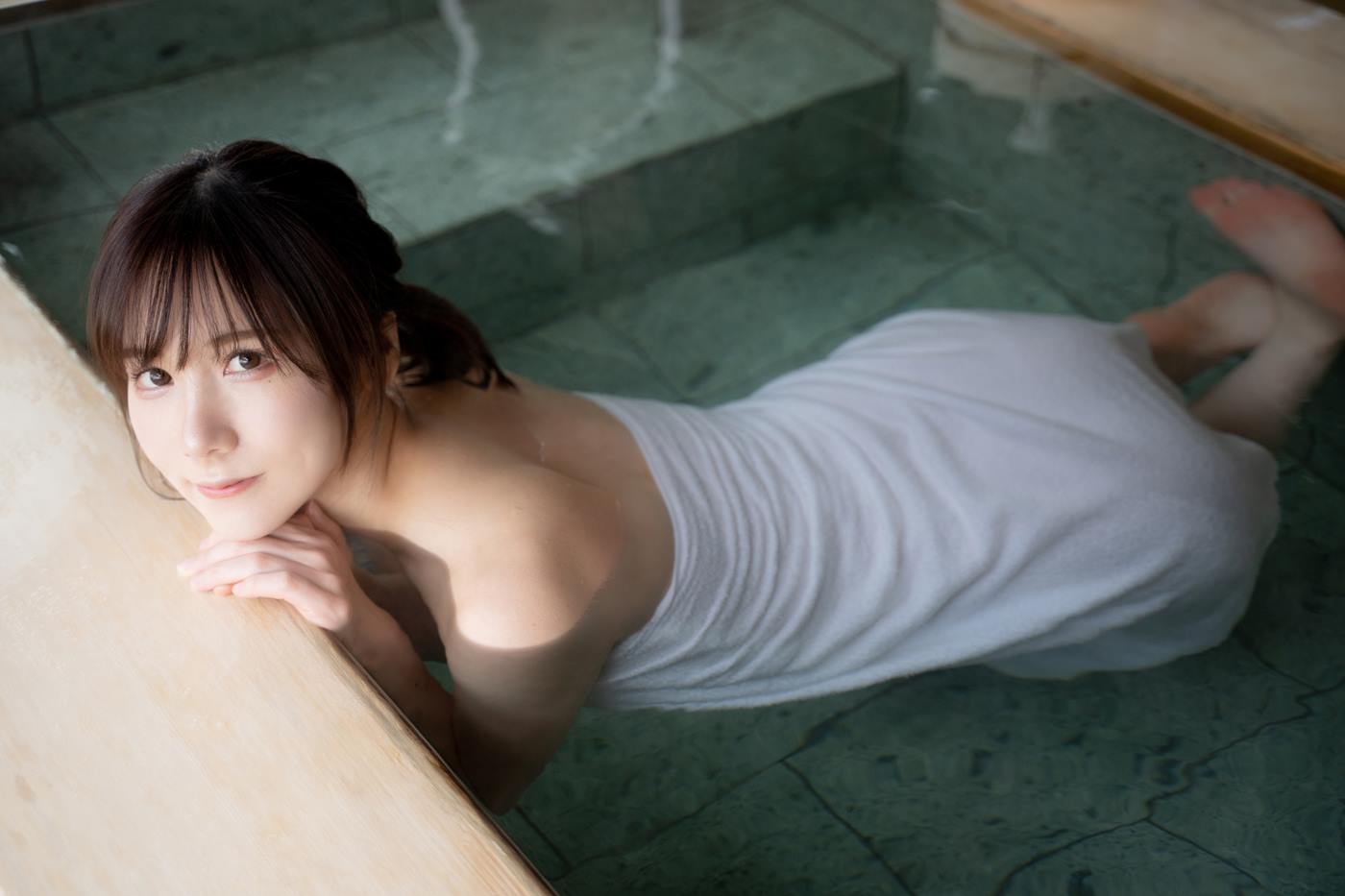 图片[102]-网紅Coser.けん研(けんけん) 汤けむりけんけん[105P] – 速更版-美库