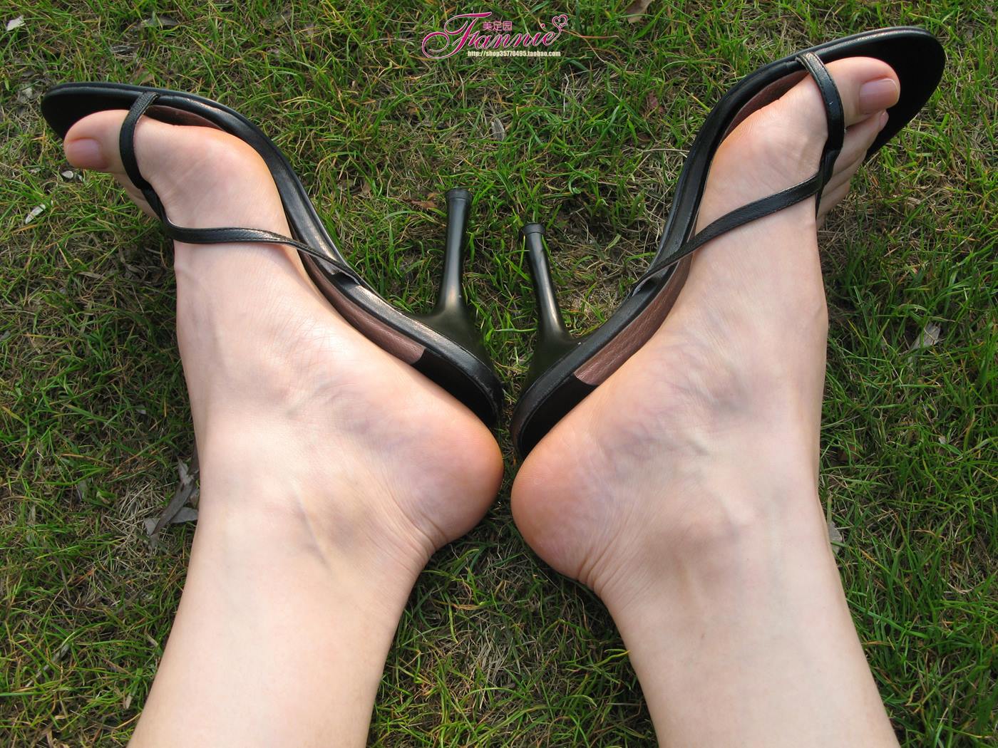 图片[24]-Fannie芬妮每足园 No.098 春日里的那抹桃红 [77P] – 速更版-美库