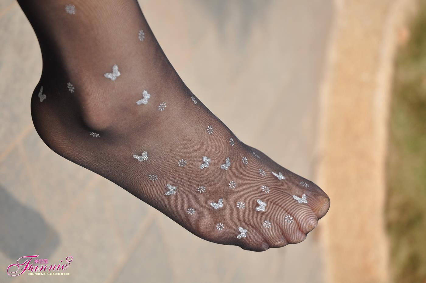 图片[11]-Fannie芬妮每足园 No.102 蝴蝶飞扬 黑丝 [83P] – 速更版-美库