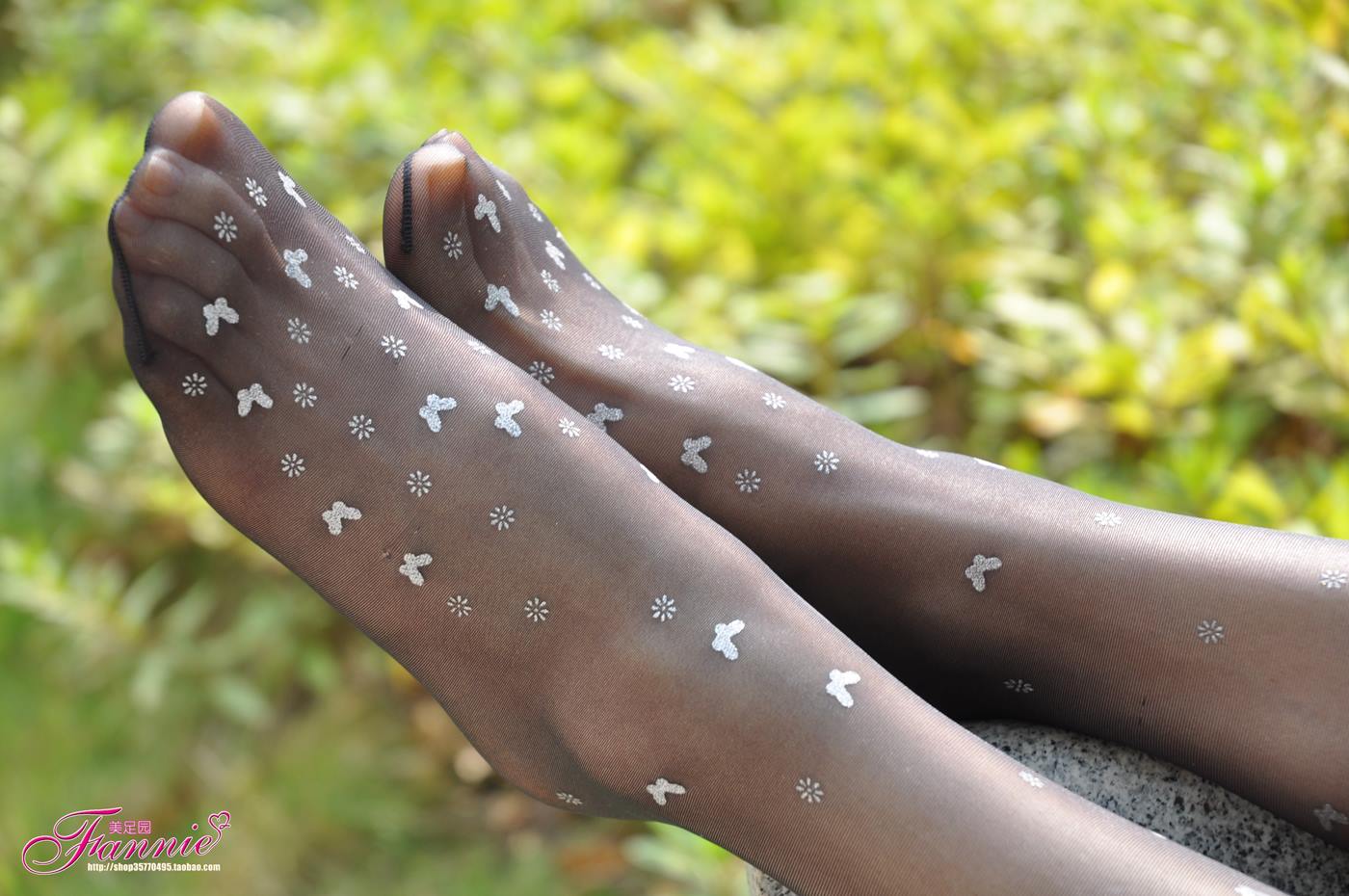 图片[19]-Fannie芬妮每足园 No.102 蝴蝶飞扬 黑丝 [83P] – 速更版-美库