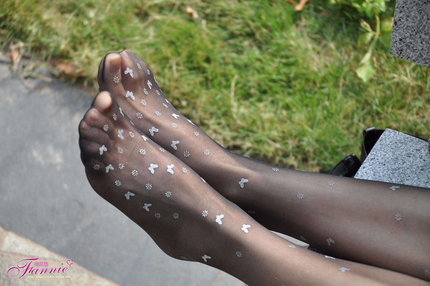 图片[21]-Fannie芬妮每足园 No.102 蝴蝶飞扬 黑丝 [83P] – 速更版-美库