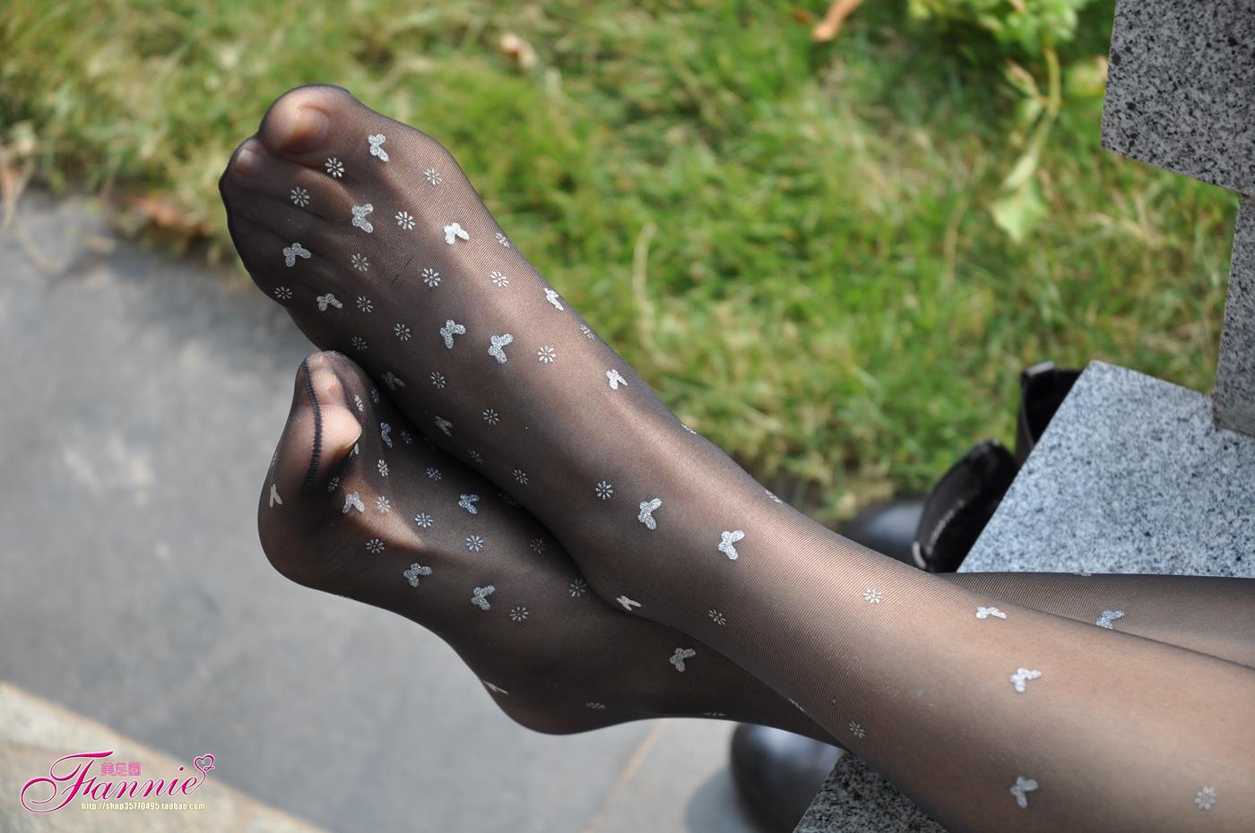 图片[23]-Fannie芬妮每足园 No.102 蝴蝶飞扬 黑丝 [83P] – 速更版-美库