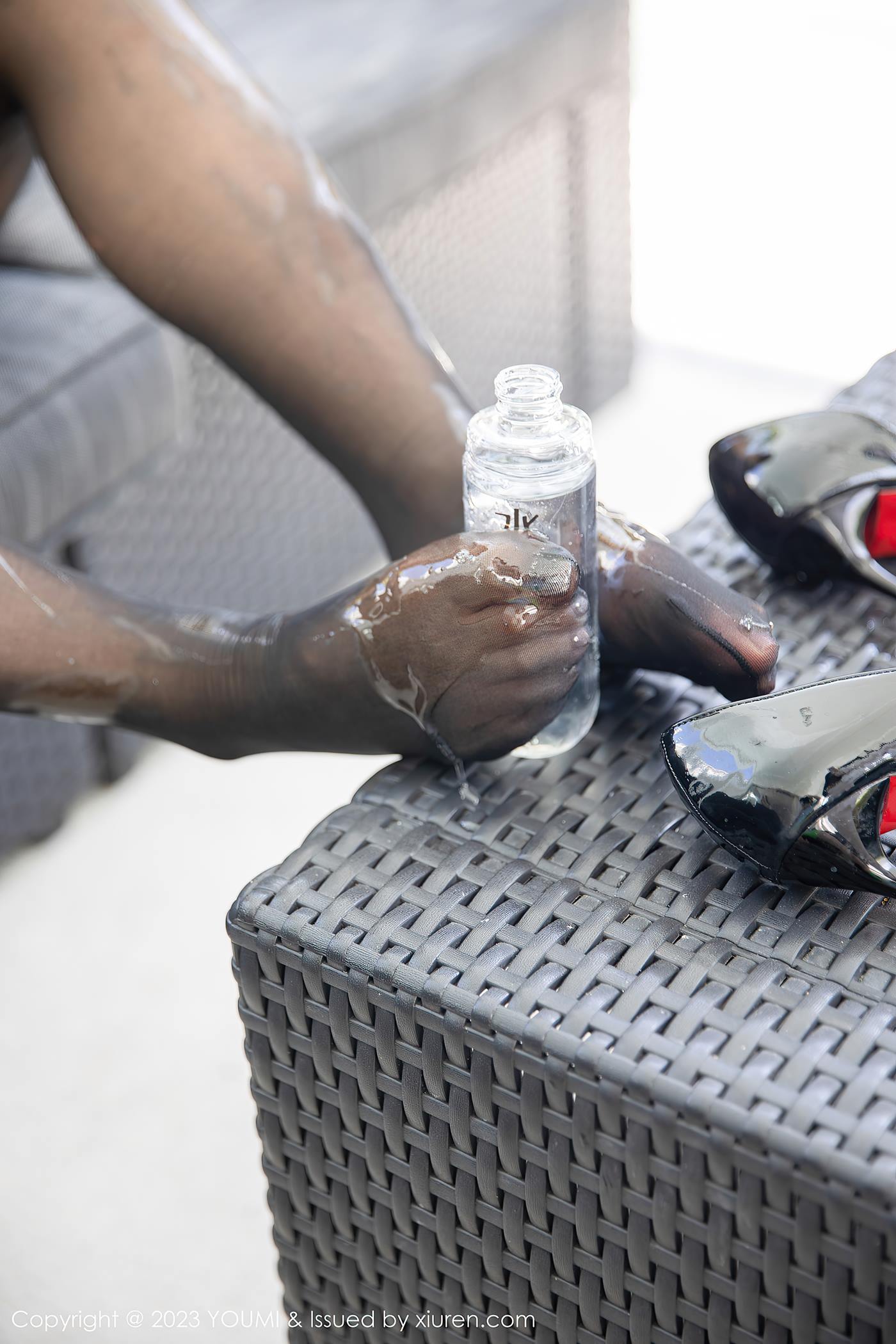 图片[21]-[YOUMI尤蜜荟] 2023.05.25 VOL.942 laura阿姣 黑丝美臀[32P] – 速更版-美库