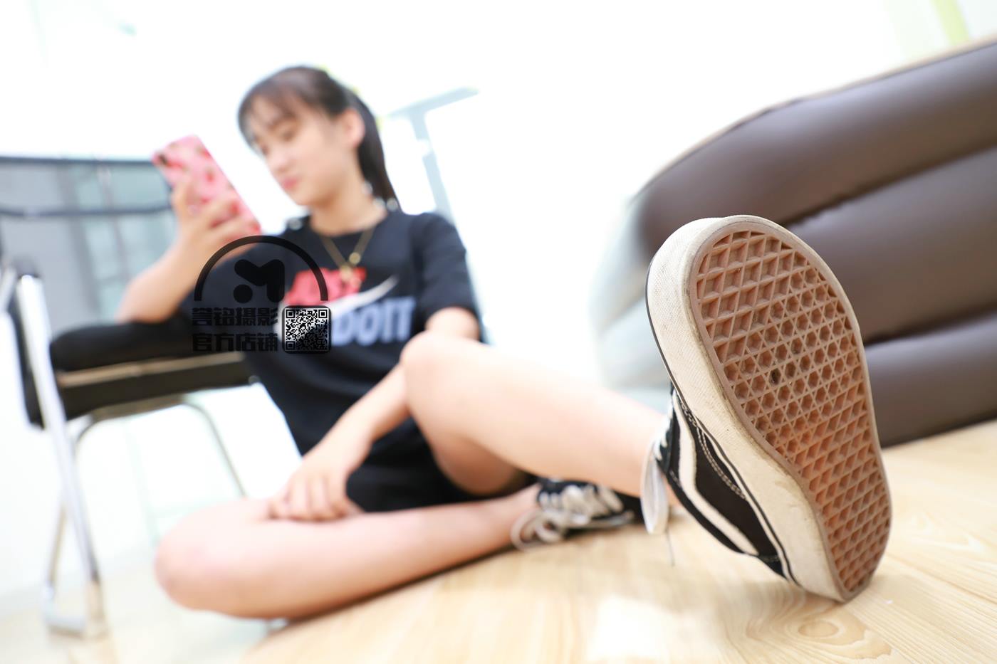 图片[75]-[誉铭传媒]袜足摄影 2020年《客户群第四套作品》[74P] – 速更版-美库