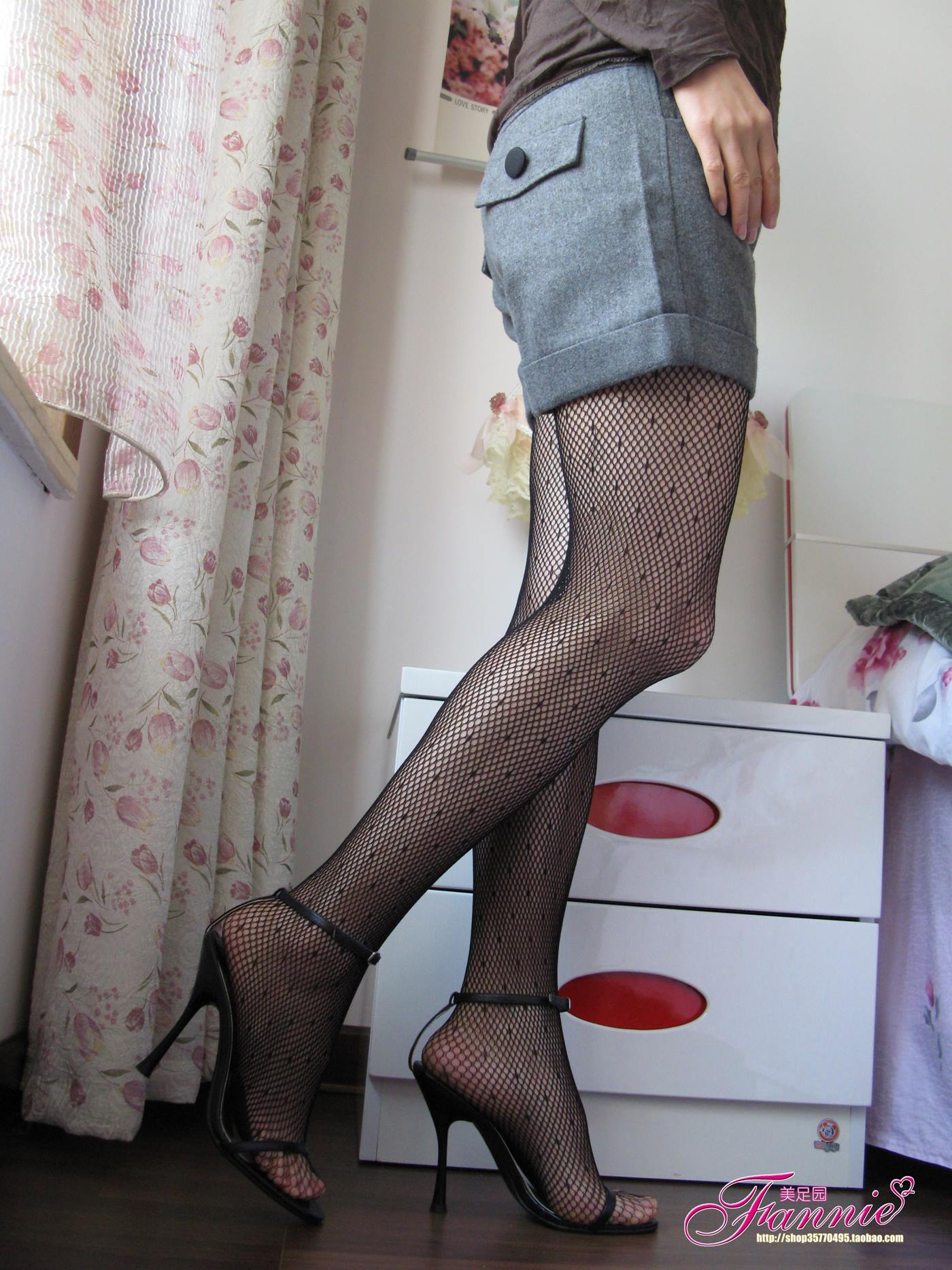 图片[38]-Fannie芬妮每足园 No.110 冬日丝情 黑丝 [80P] – 速更版-美库
