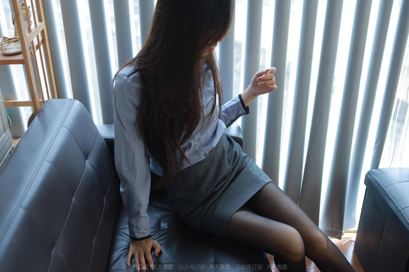 图片[72]-[IESS异思趣向] 2022.11.27 丝享家1281：美子《嘿丝灰裙》[88P] – 速更版-美库