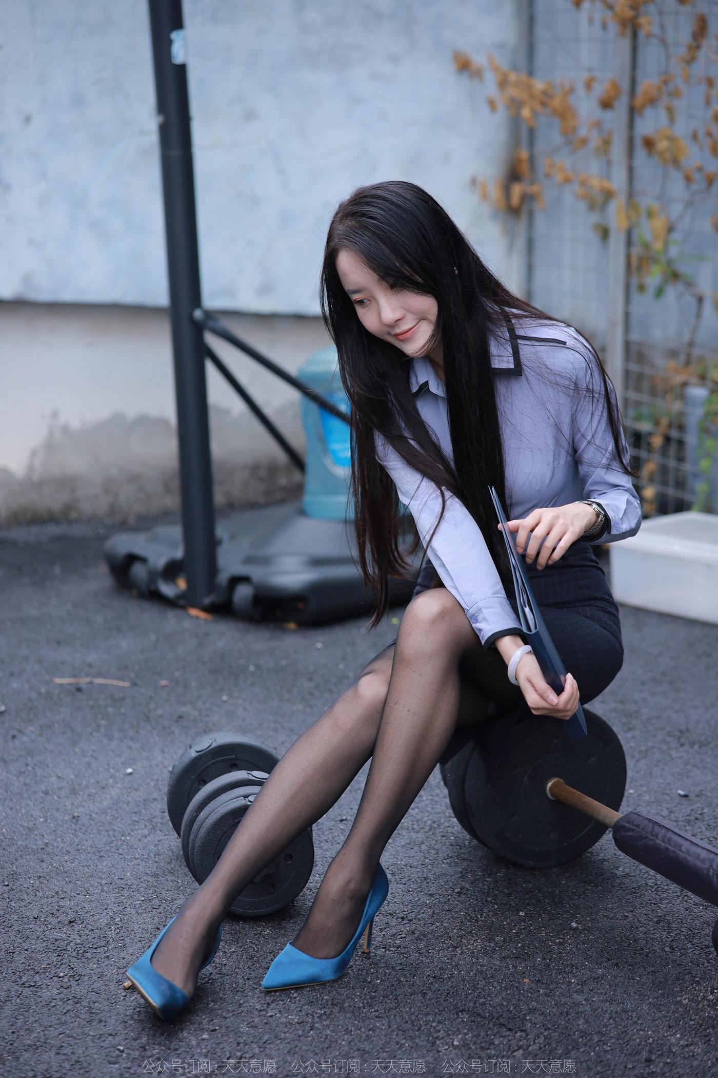 图片[54]-[IESS异思趣向] 2022.11.30 丝享家1284：婉萍《嘿丝女秘》[84P] – 速更版-美库