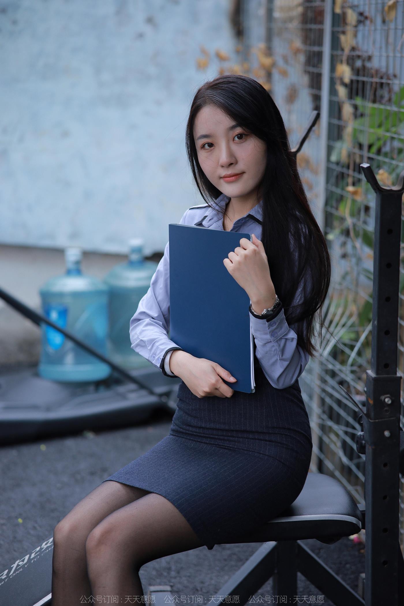 图片[82]-[IESS异思趣向] 2022.11.30 丝享家1284：婉萍《嘿丝女秘》[84P] – 速更版-美库